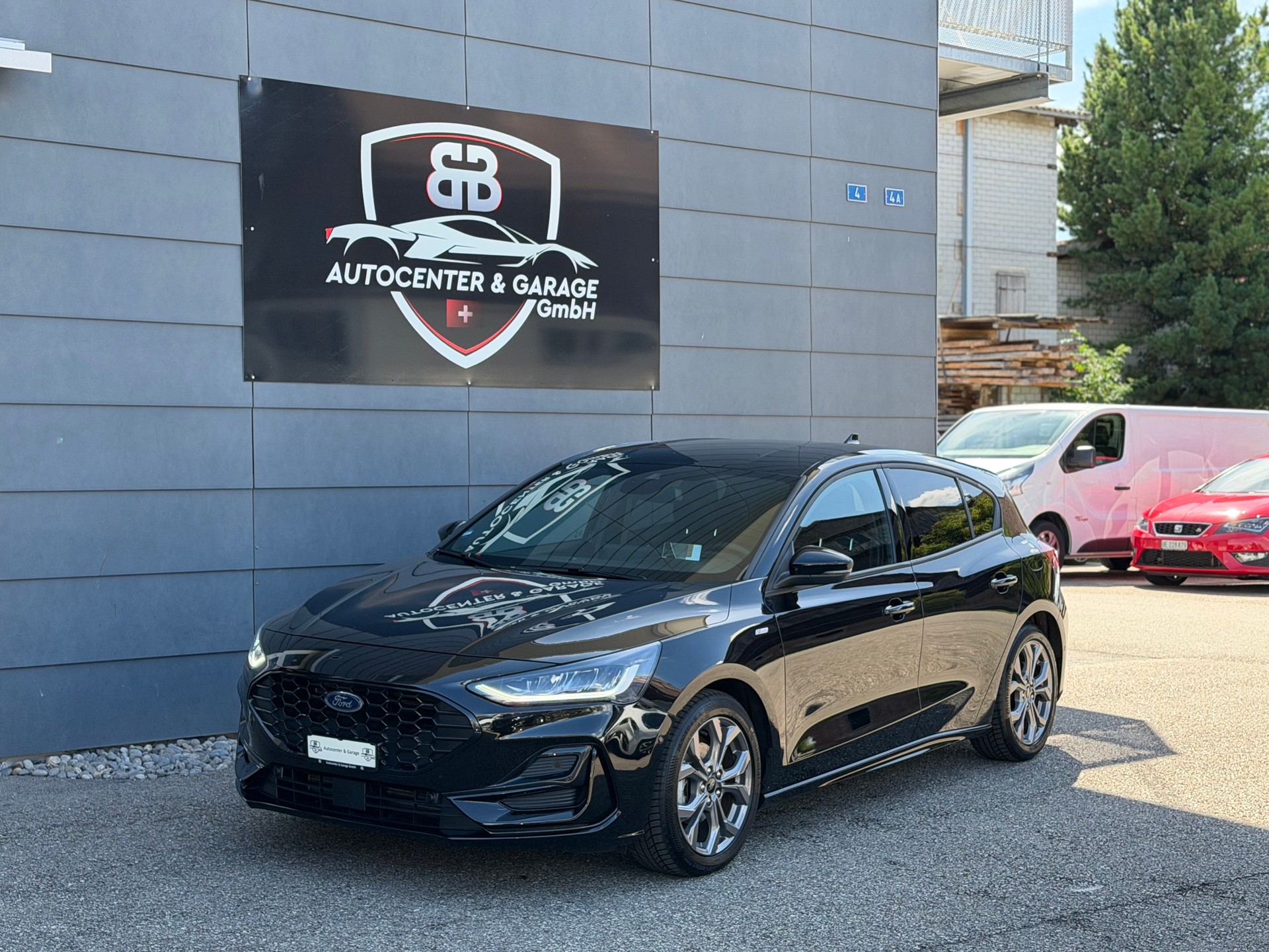 FORD Focus 1.0 MHEV ST-Line X Automat-image-1