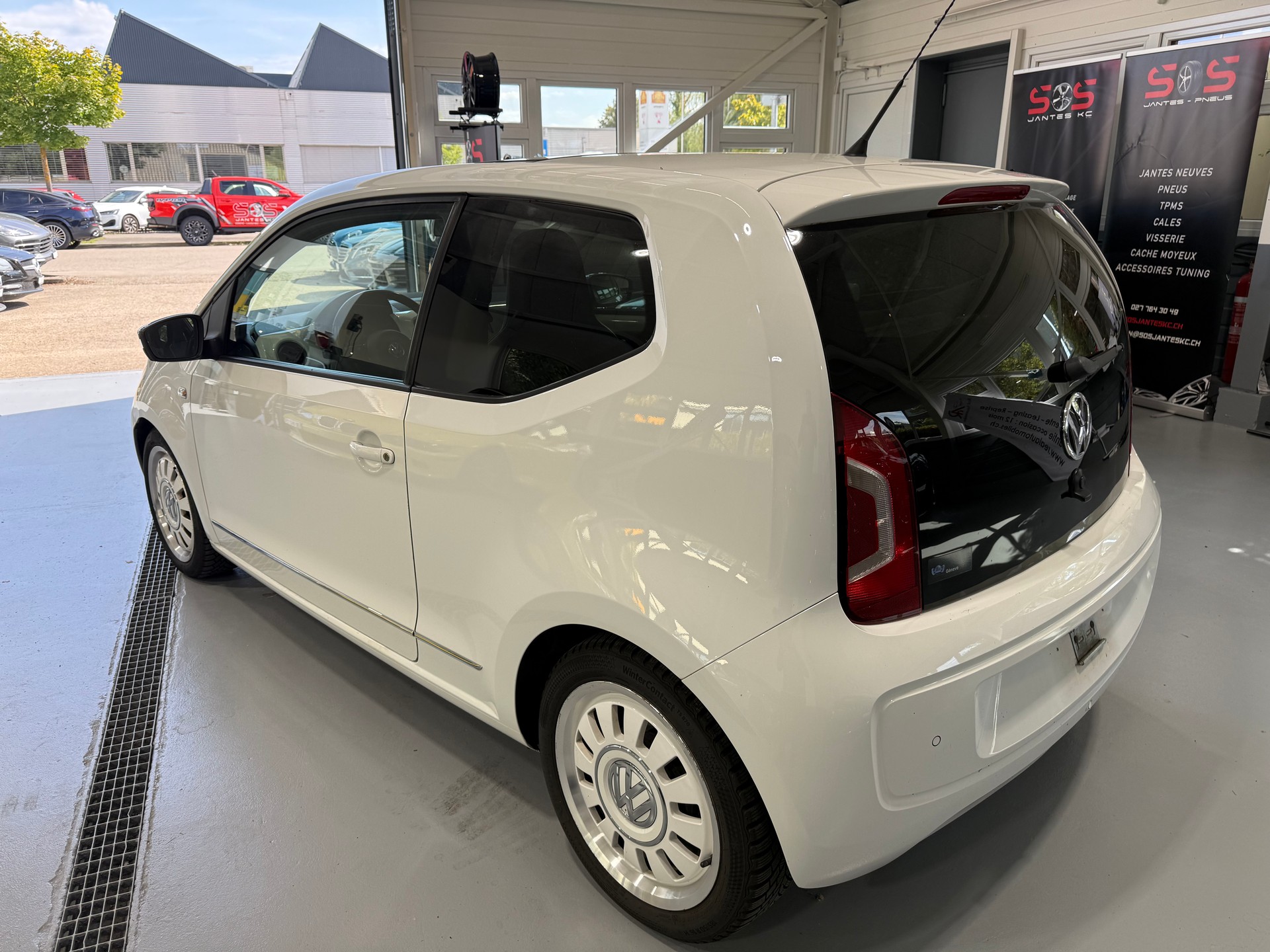 VW Up 1.0 white up ASG-image-6