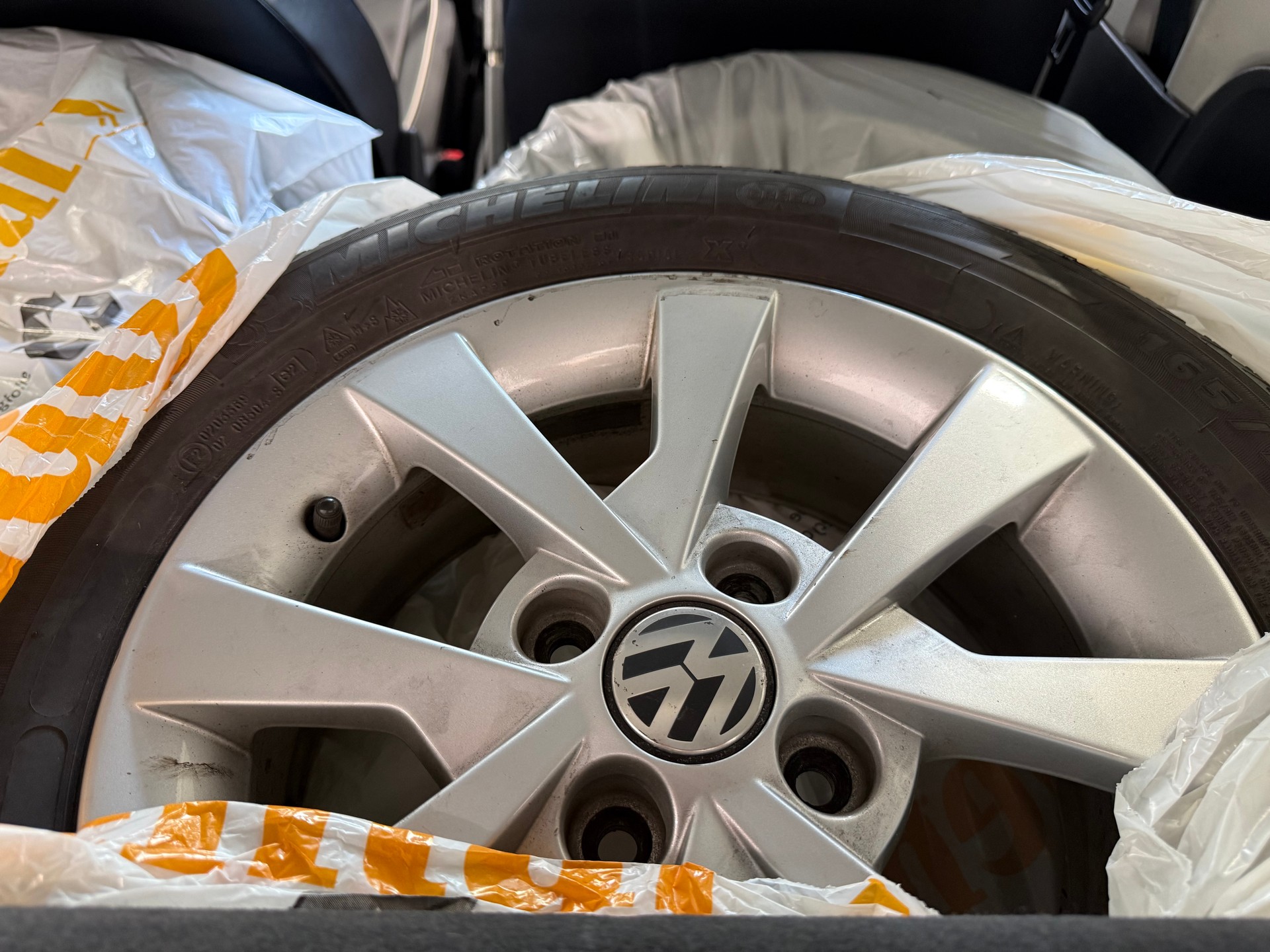 VW Up 1.0 white up ASG-image-13