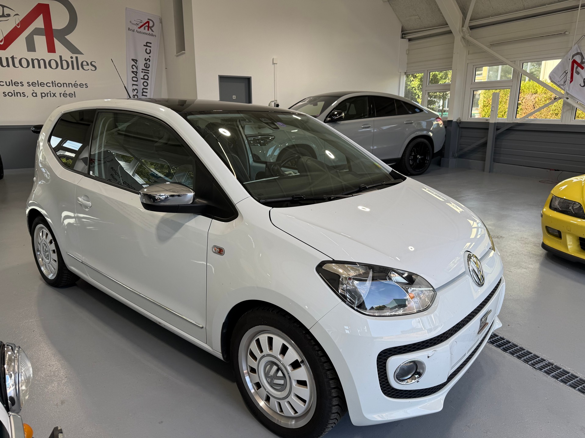 VW Up 1.0 white up ASG-image-2