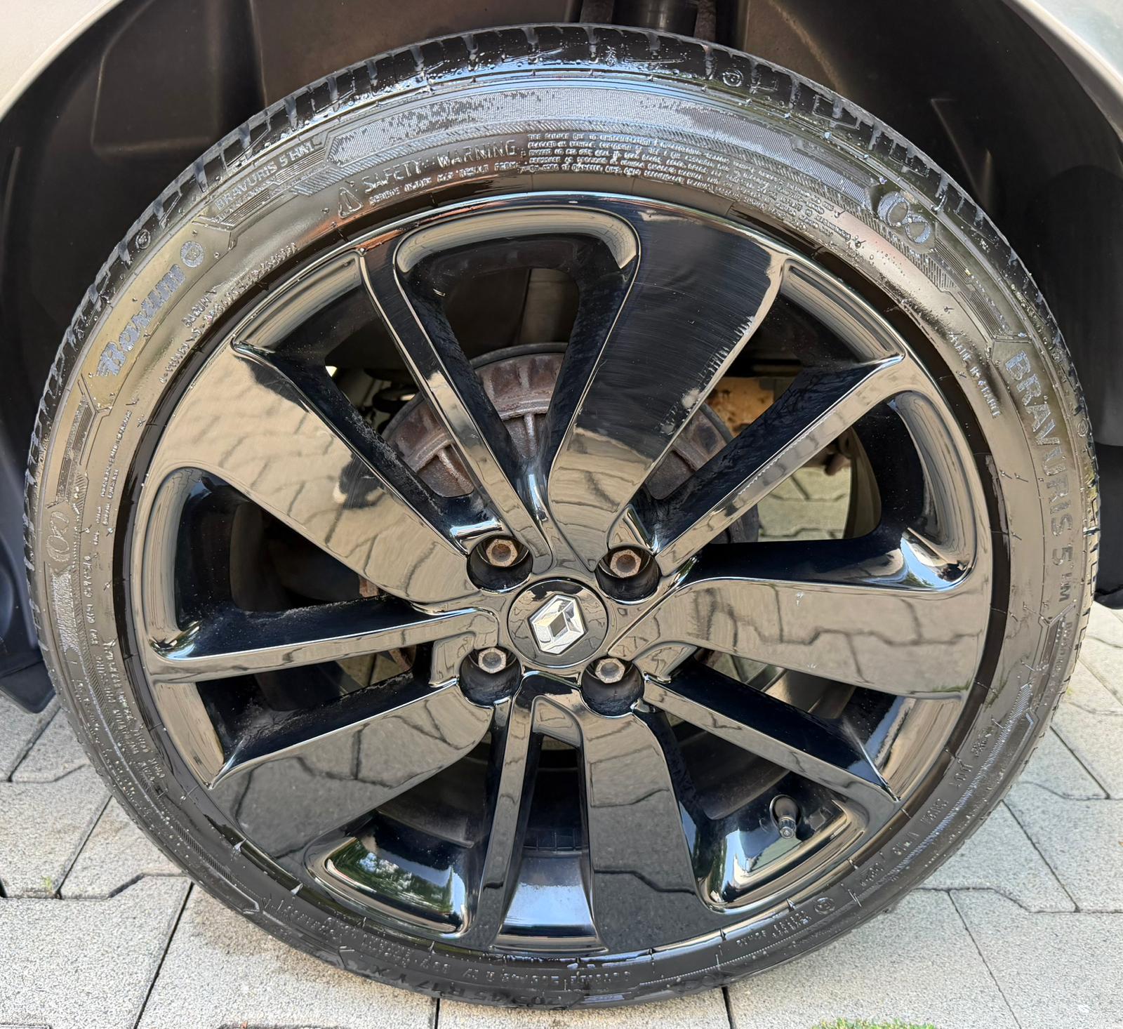 RENAULT Clio 1.2 16V T Swiss Edition EDC-image-8