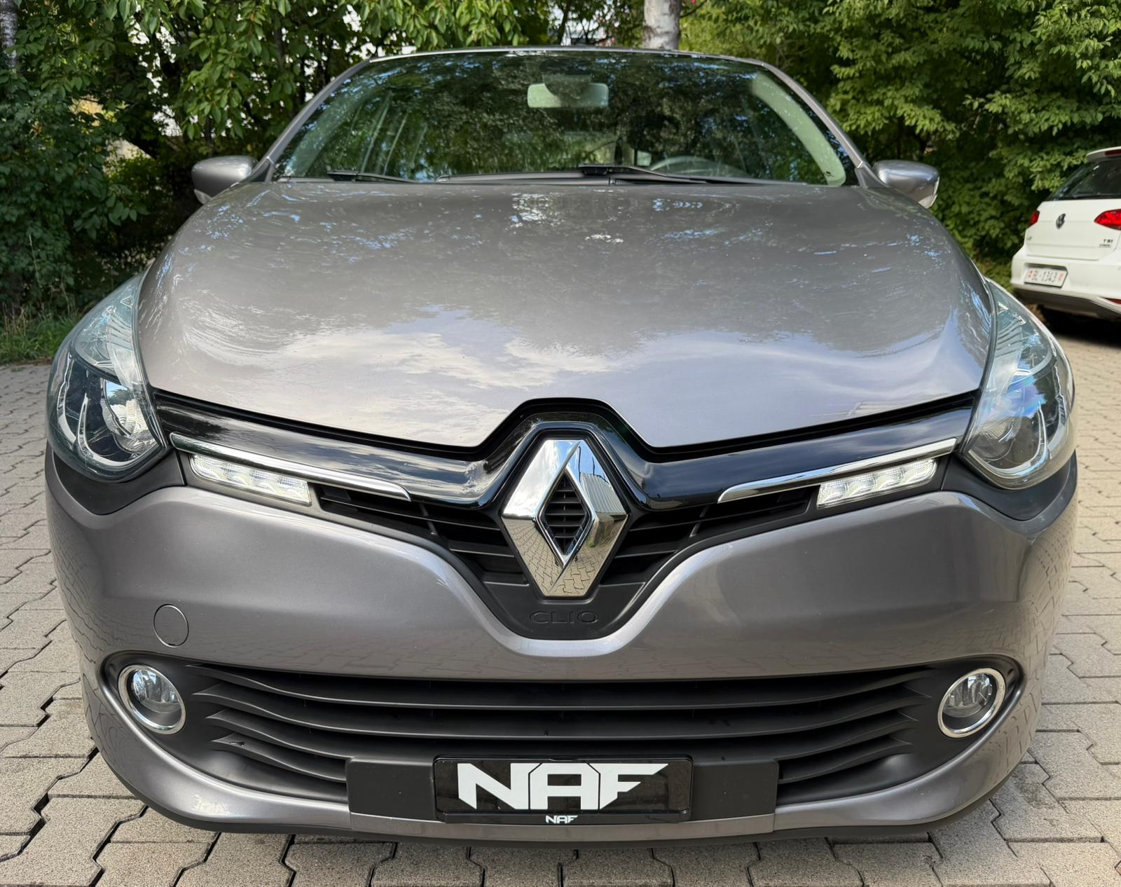 RENAULT Clio 1.2 16V T Swiss Edition EDC-image-7