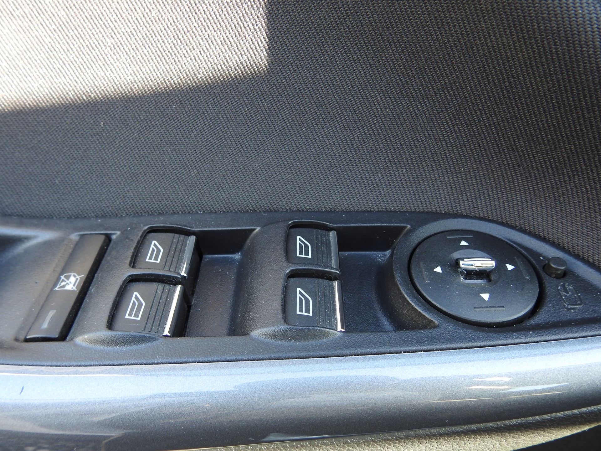 FORD Focus 2.0 TDCi Titanium PowerShift-image-24
