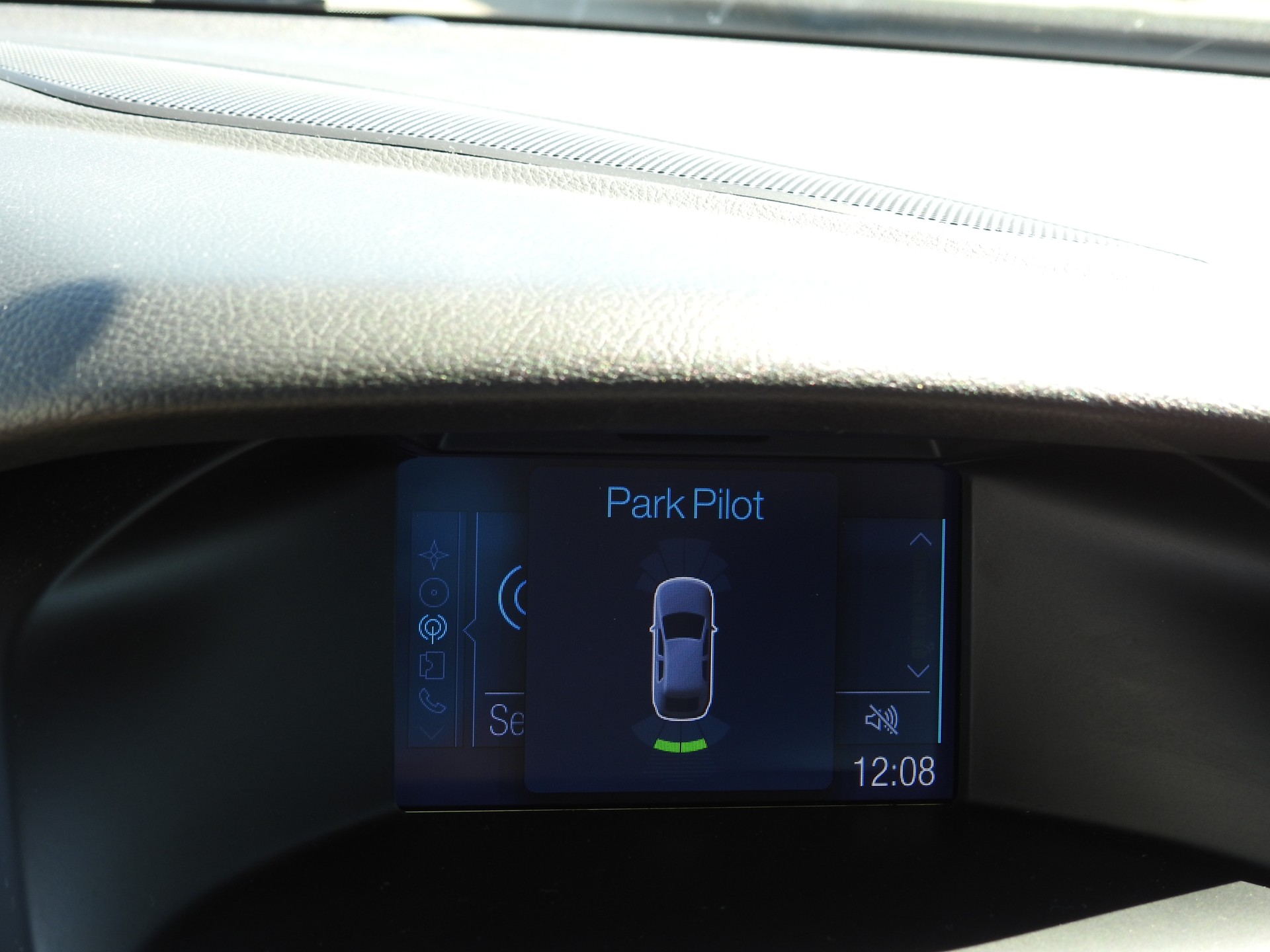 FORD Focus 2.0 TDCi Titanium PowerShift-image-25