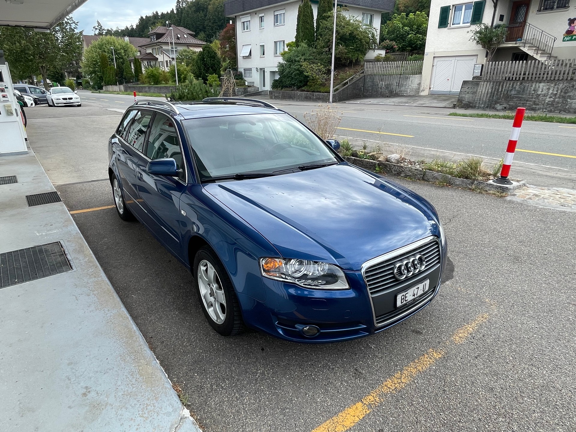 AUDI A4 Avant 2.0 TDI-image-2