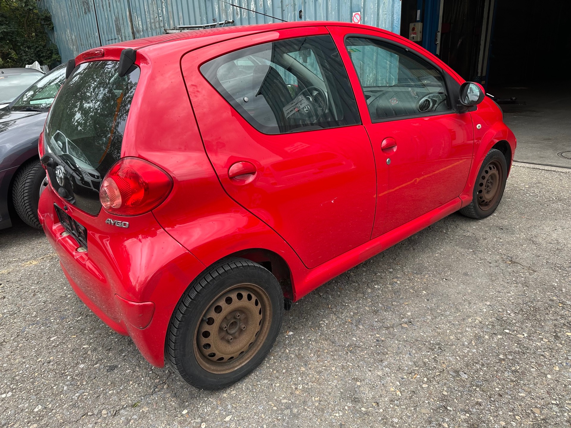 TOYOTA Aygo 1.0 Linea Sol-image-5