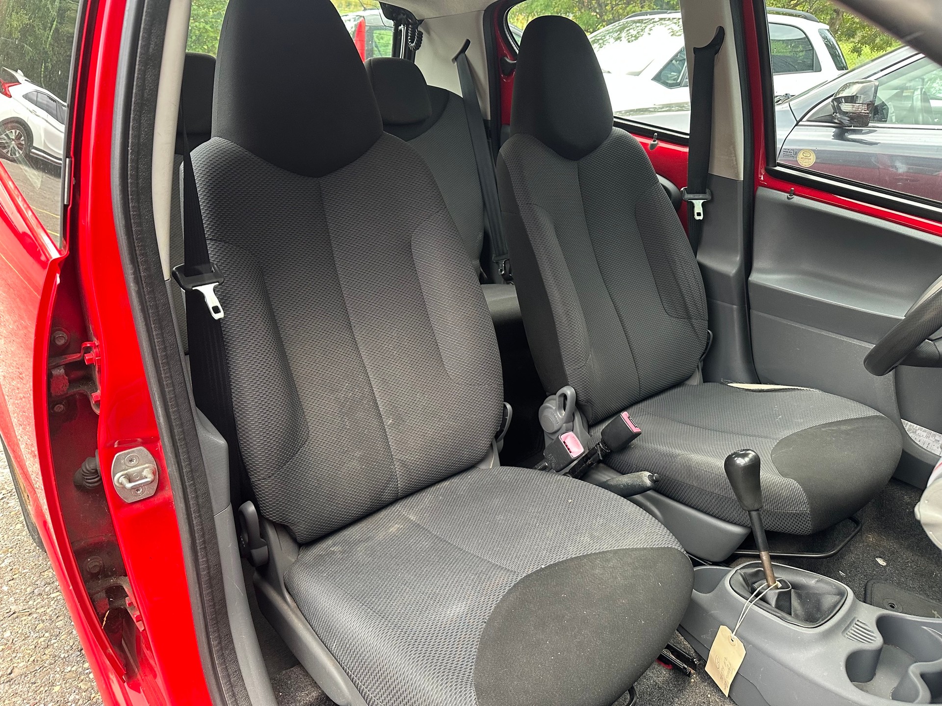 TOYOTA Aygo 1.0 Linea Sol-image-7