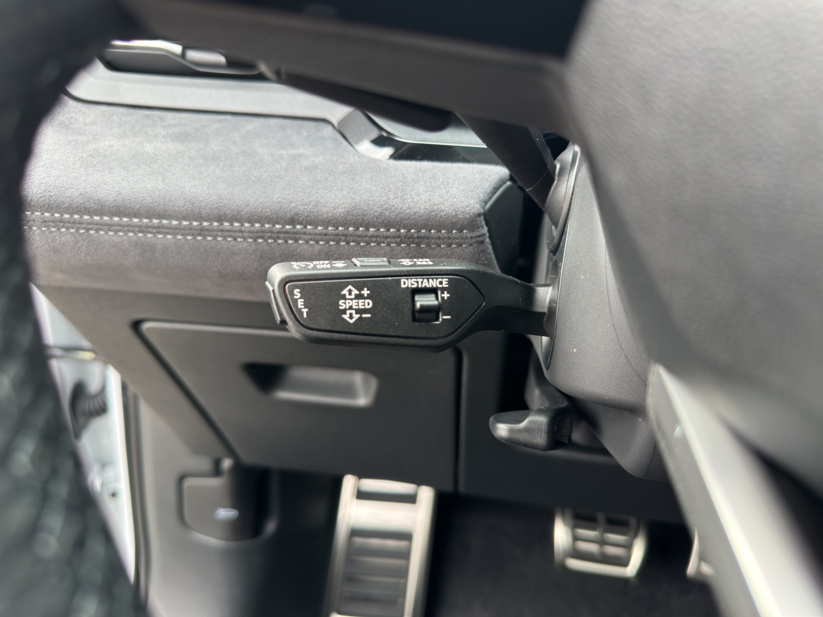 AUDI Q6 e-tron quattro-image-20