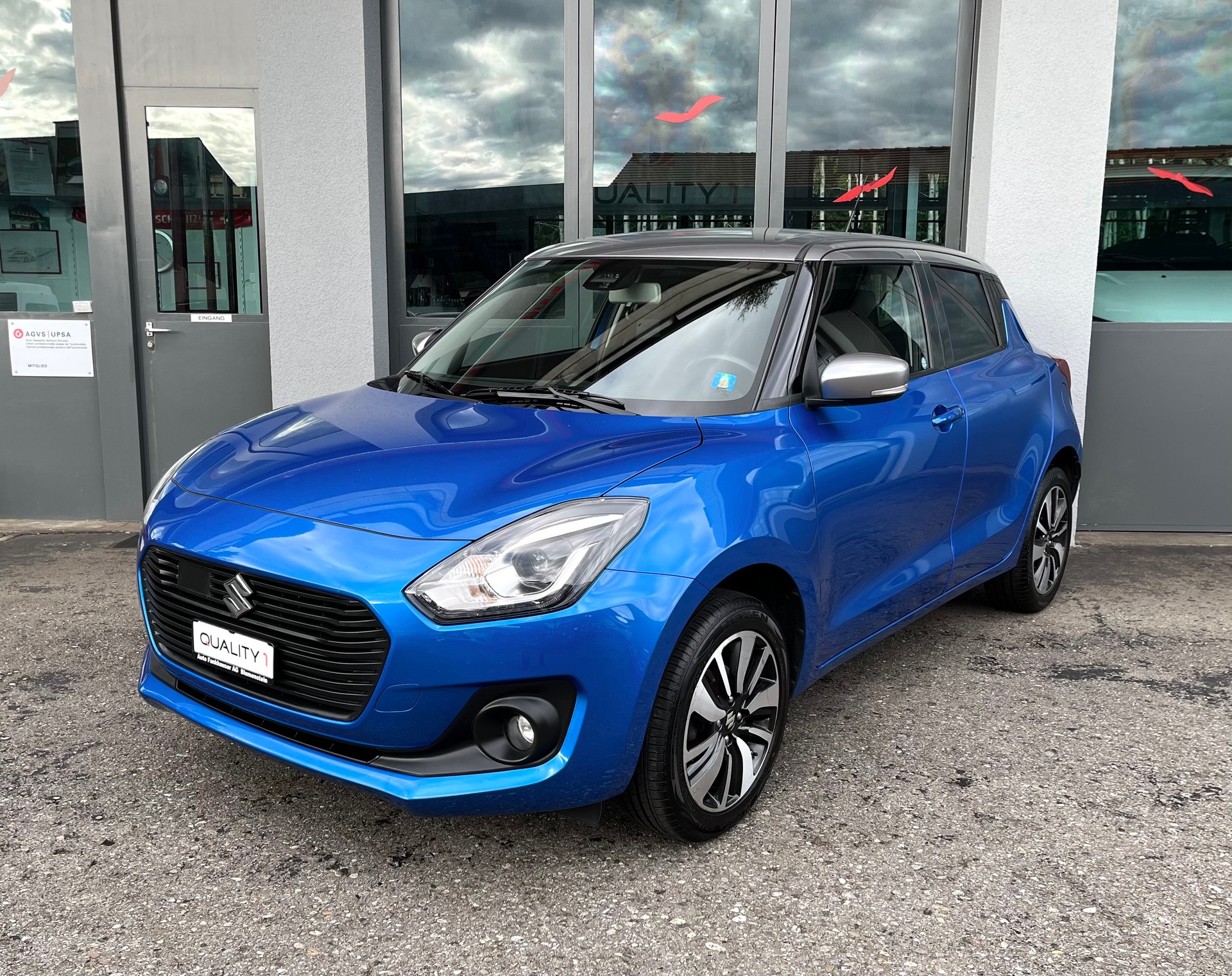 SUZUKI Swift 1.2i 16V SHVS Compact Top Hybrid Allgrip 4x4-image-3