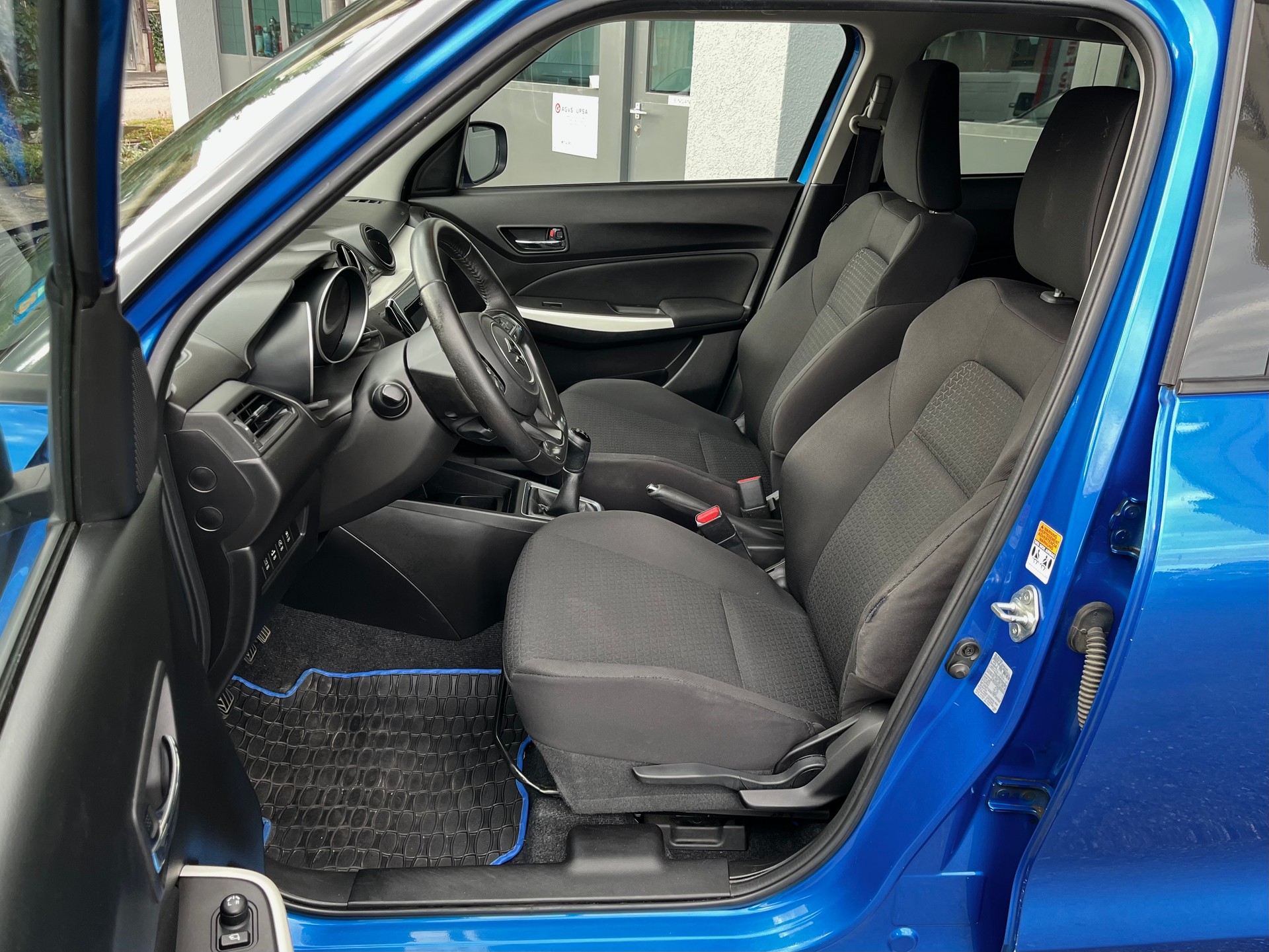 SUZUKI Swift 1.2i 16V SHVS Compact Top Hybrid Allgrip 4x4-image-8