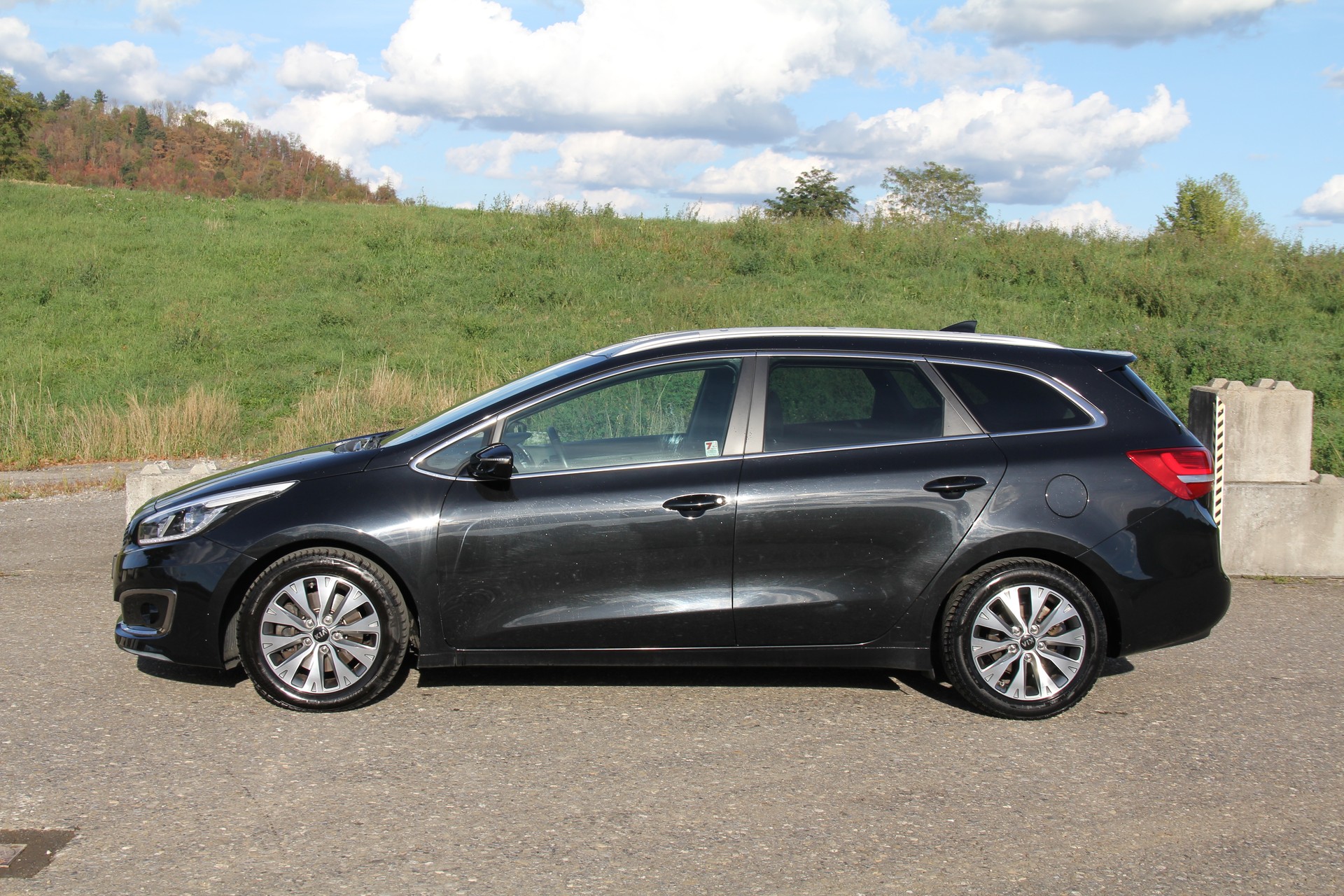 KIA Cee'd Sportswagon 1.6 GDi Style DCT-image-5