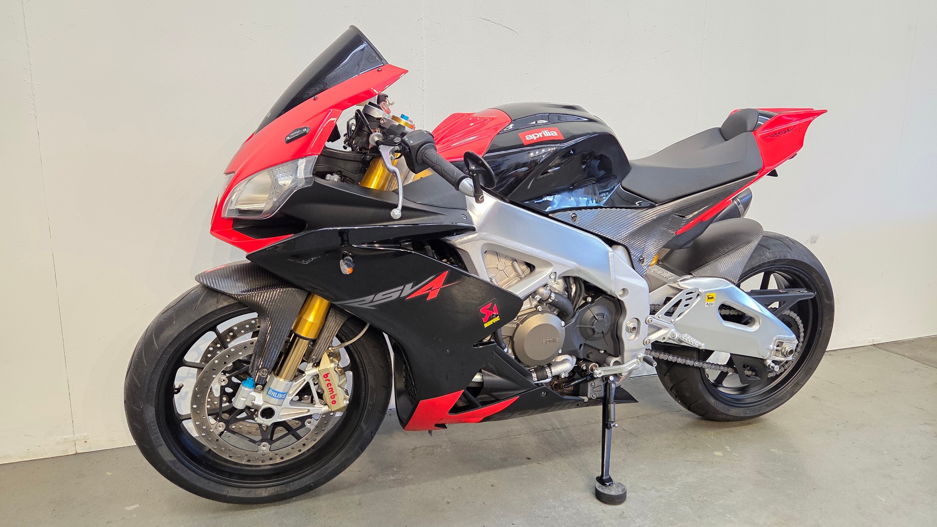 APRILIA RSV4 SBK-showroom-element-3
