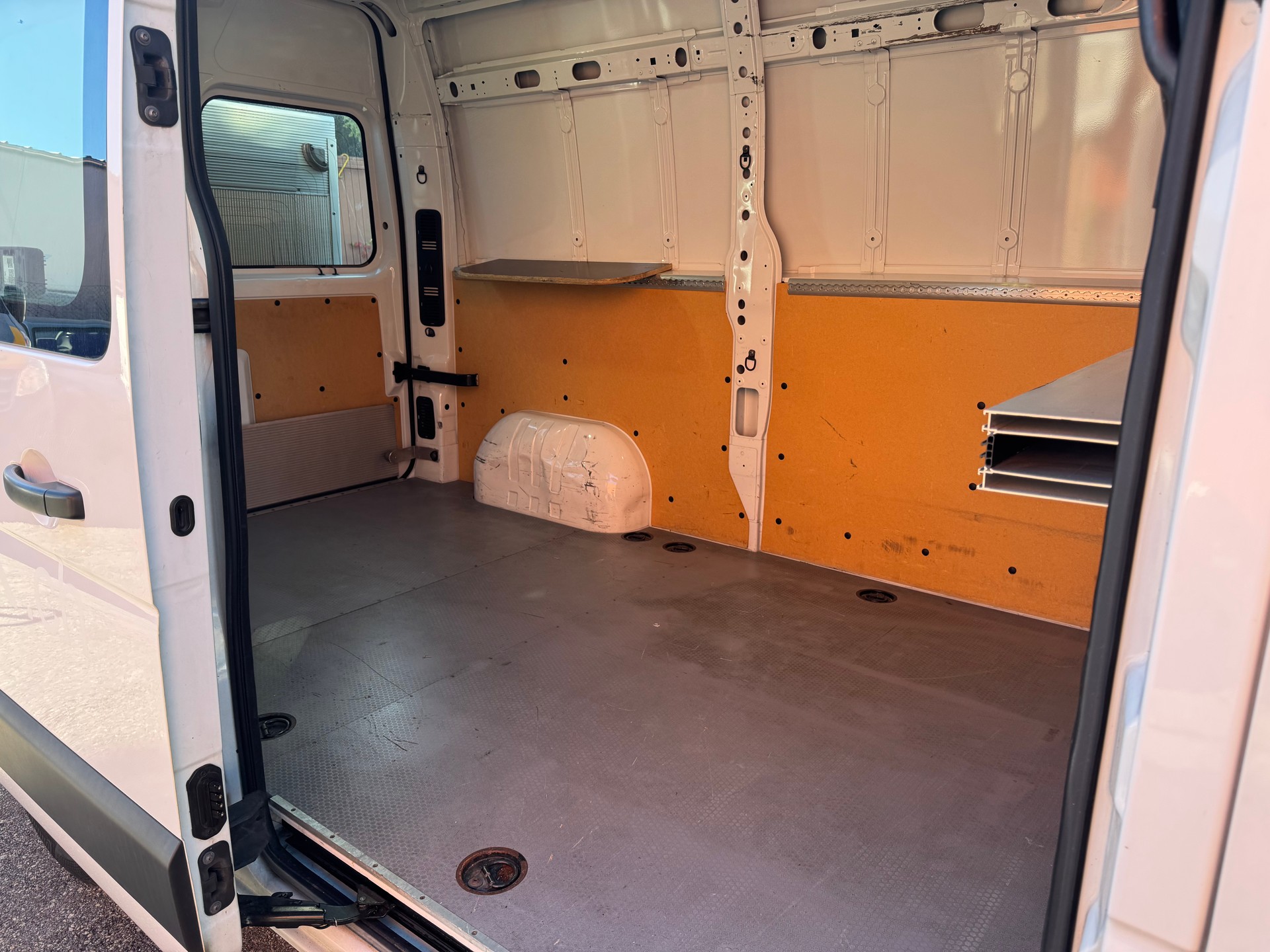 NISSAN NV400 F35.15 L2H2 FWD Comfort-image-7