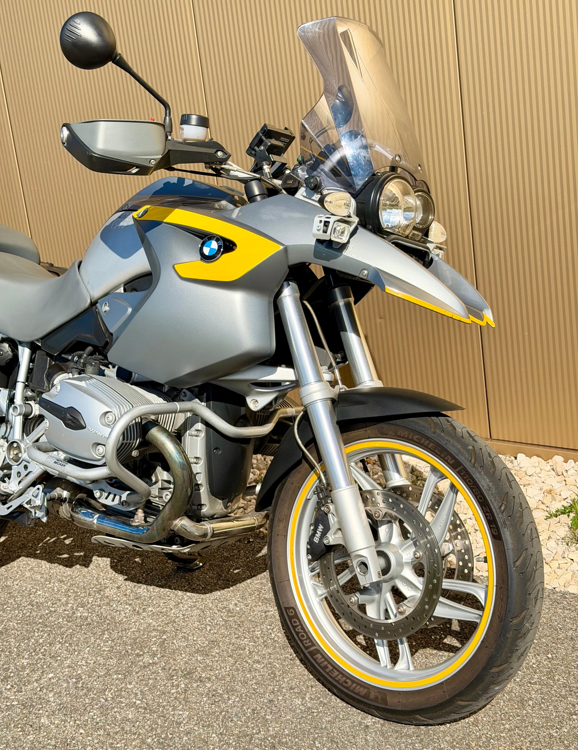 BMW R 1200 GS safetyedition-showroom-element-1