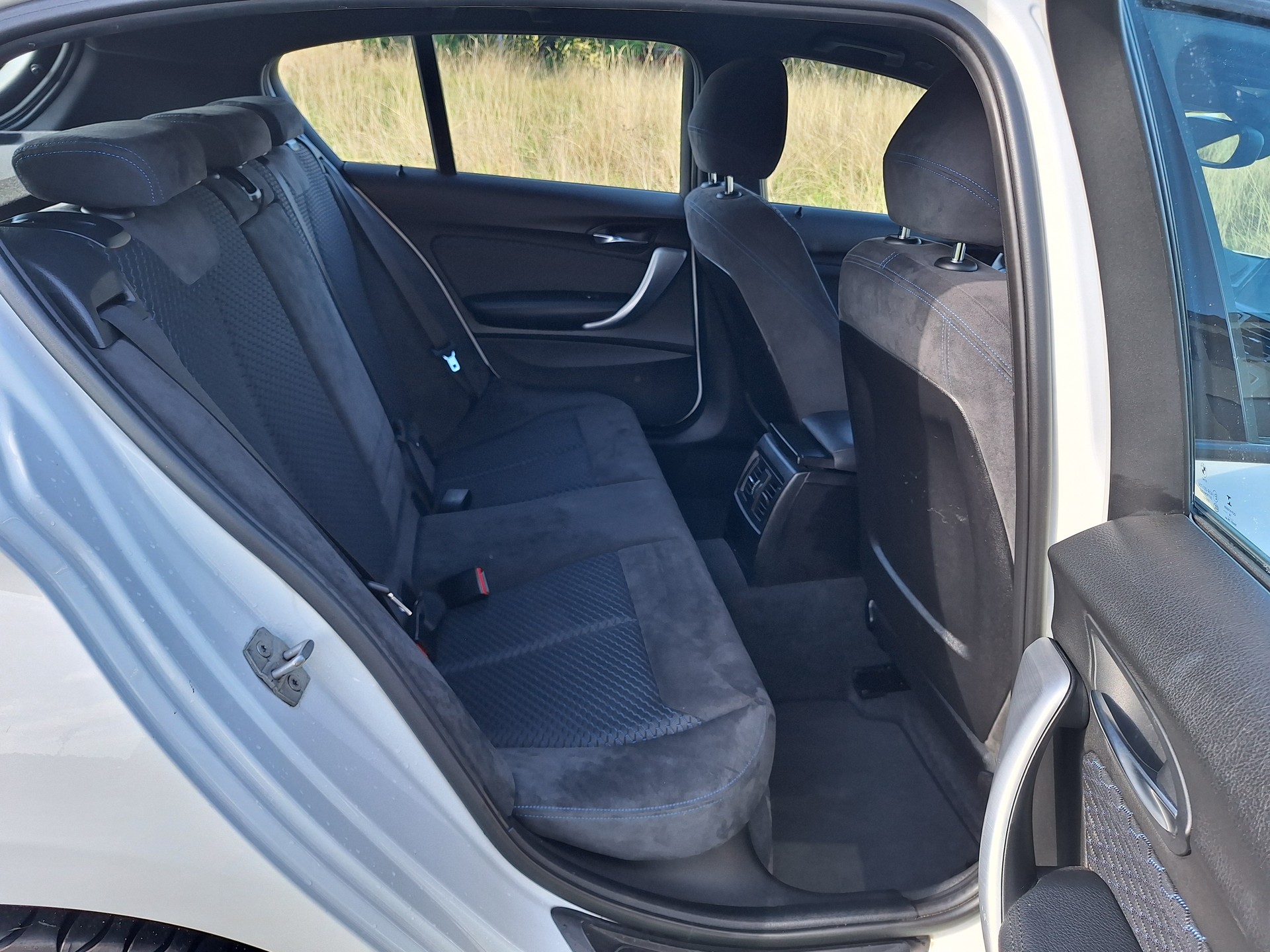 BMW 116i-image-8