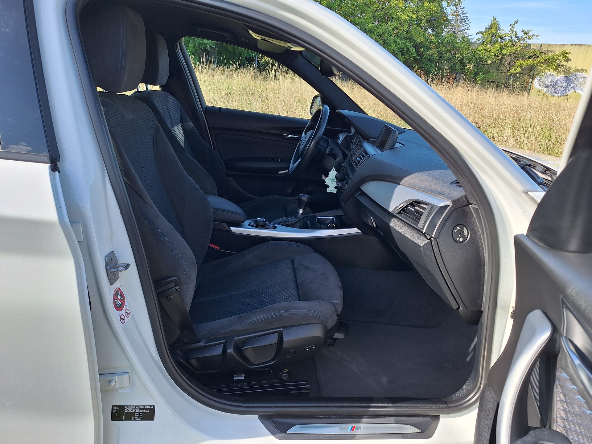 BMW 116i-image-7