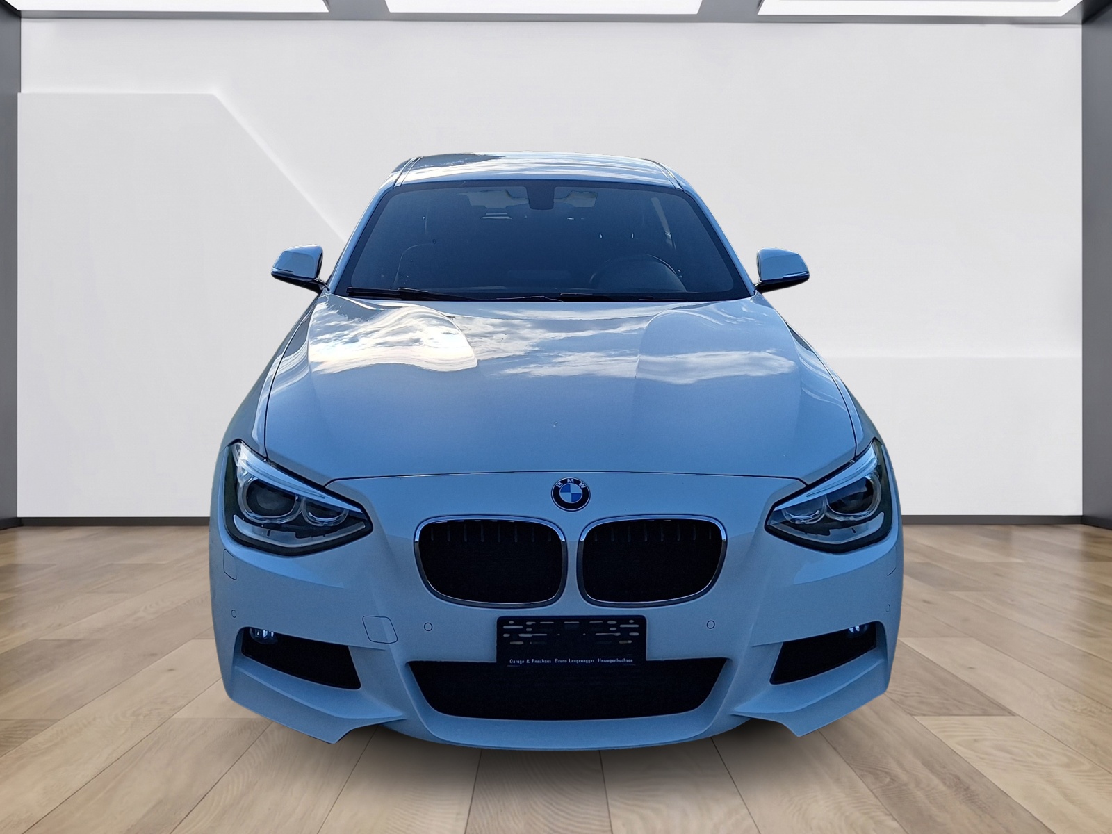 BMW 116i-image-1