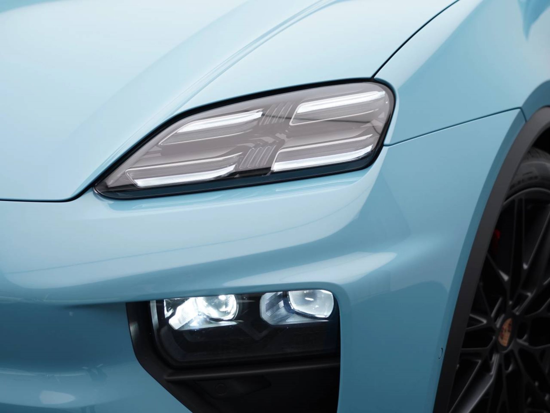 PORSCHE Macan 4S-image-12