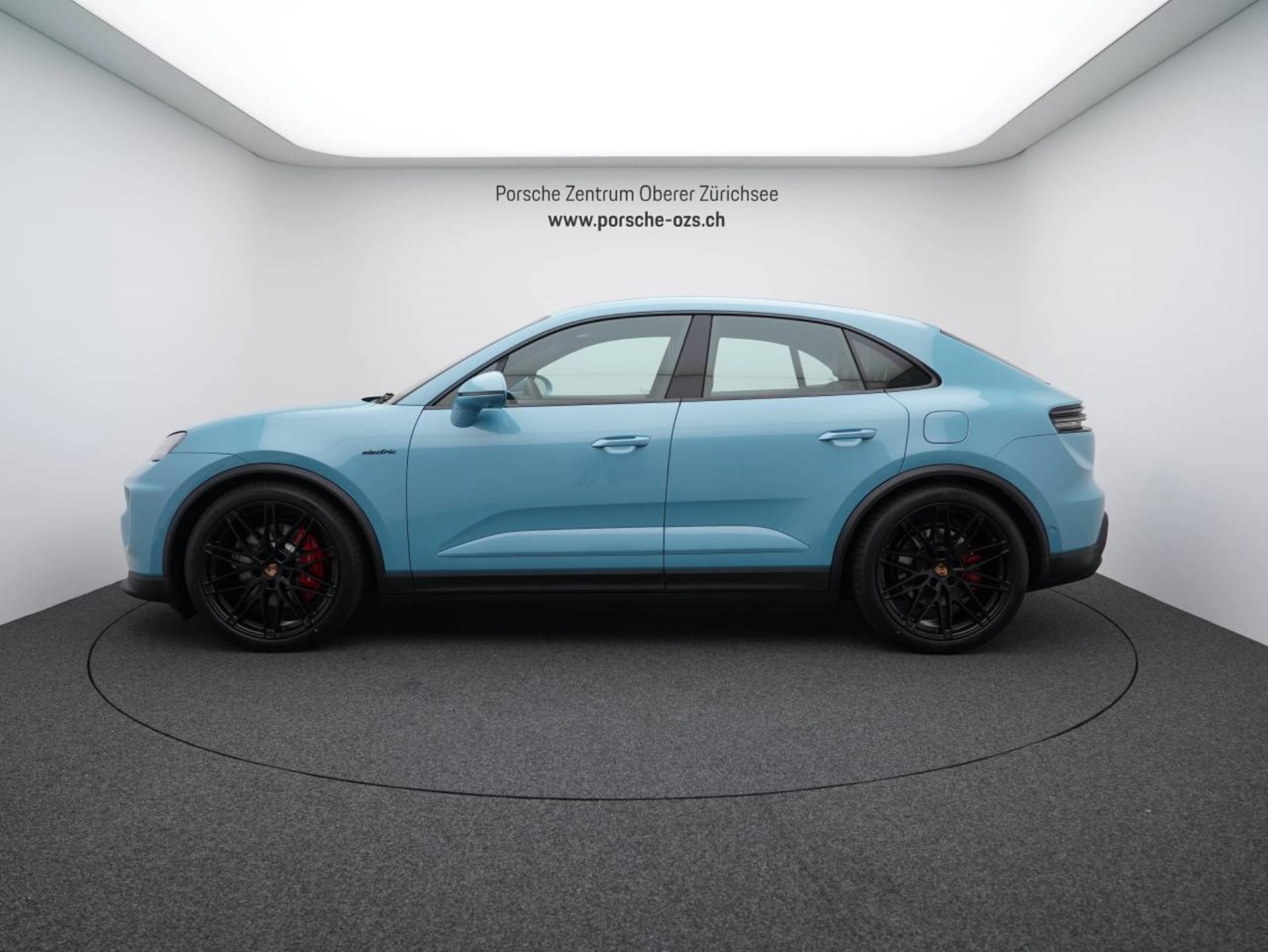 PORSCHE Macan 4S-image-1