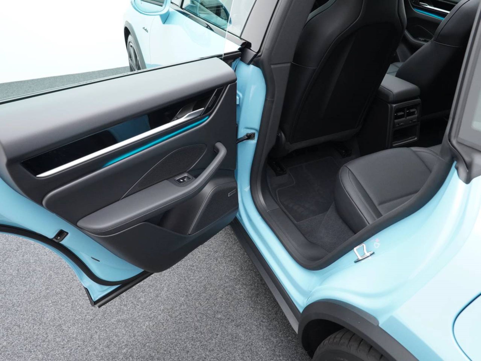 PORSCHE Macan 4S-image-27
