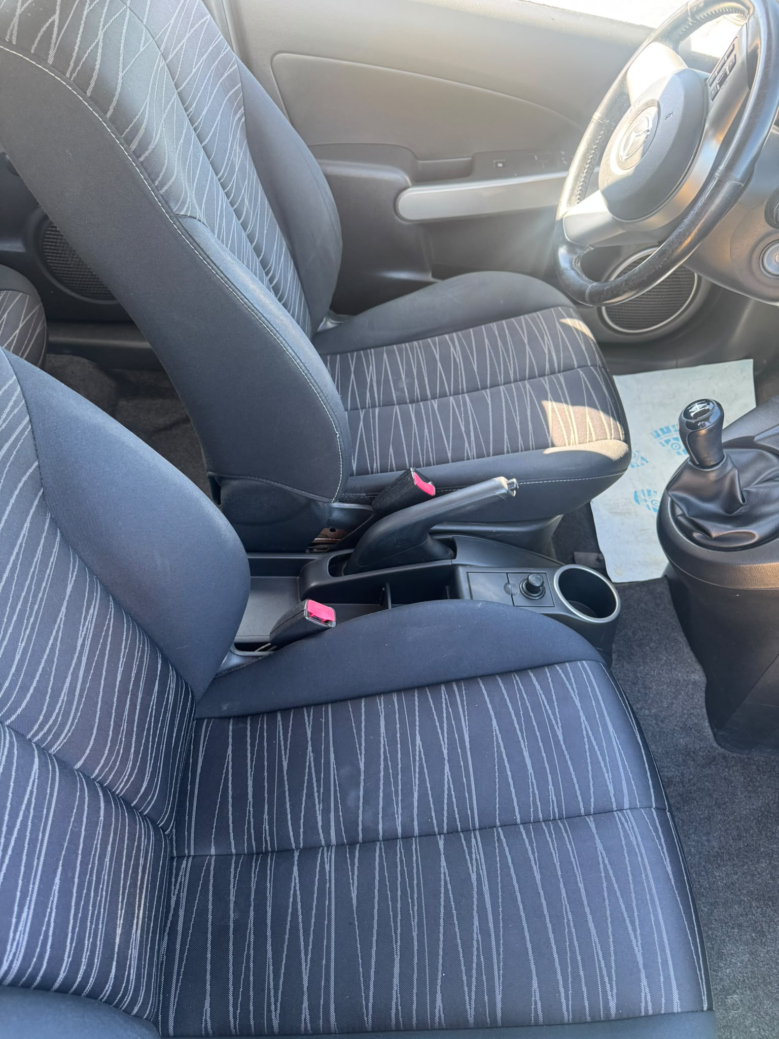 MAZDA 2 1.3i 16V Exclusive-image-9