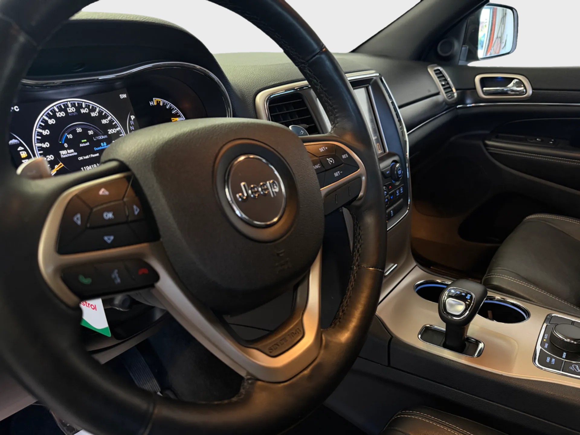 JEEP Grand Cherokee 3.0 CRD Limited Automatic-image-8