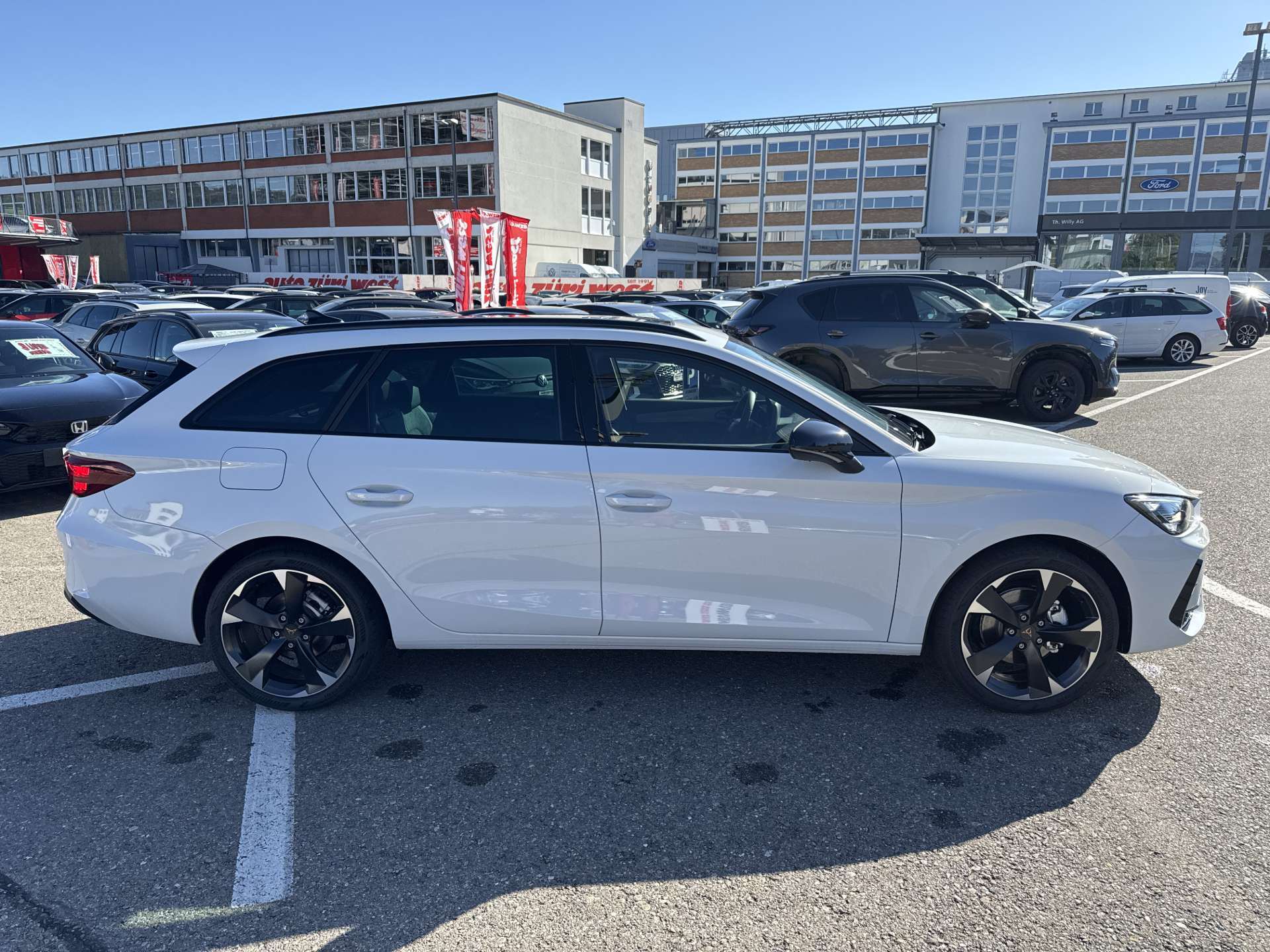 CUPRA LEON ST 1.5 eTSi DSG-Automat-image-10