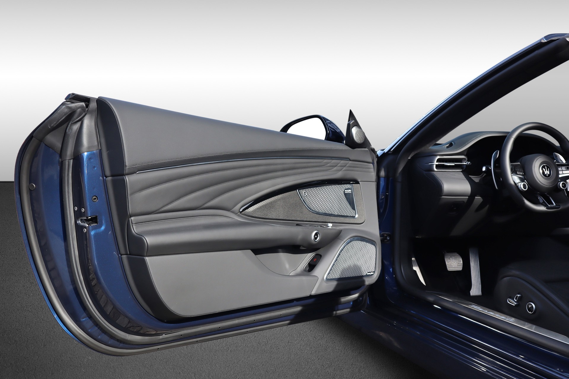 MASERATI GranCabrio Modena-image-7