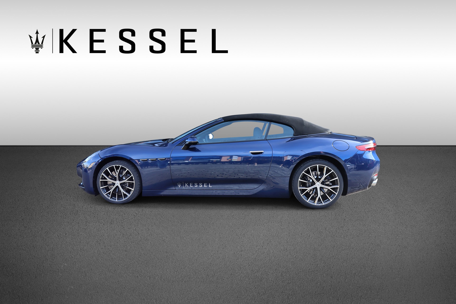 MASERATI GranCabrio Modena-image-3