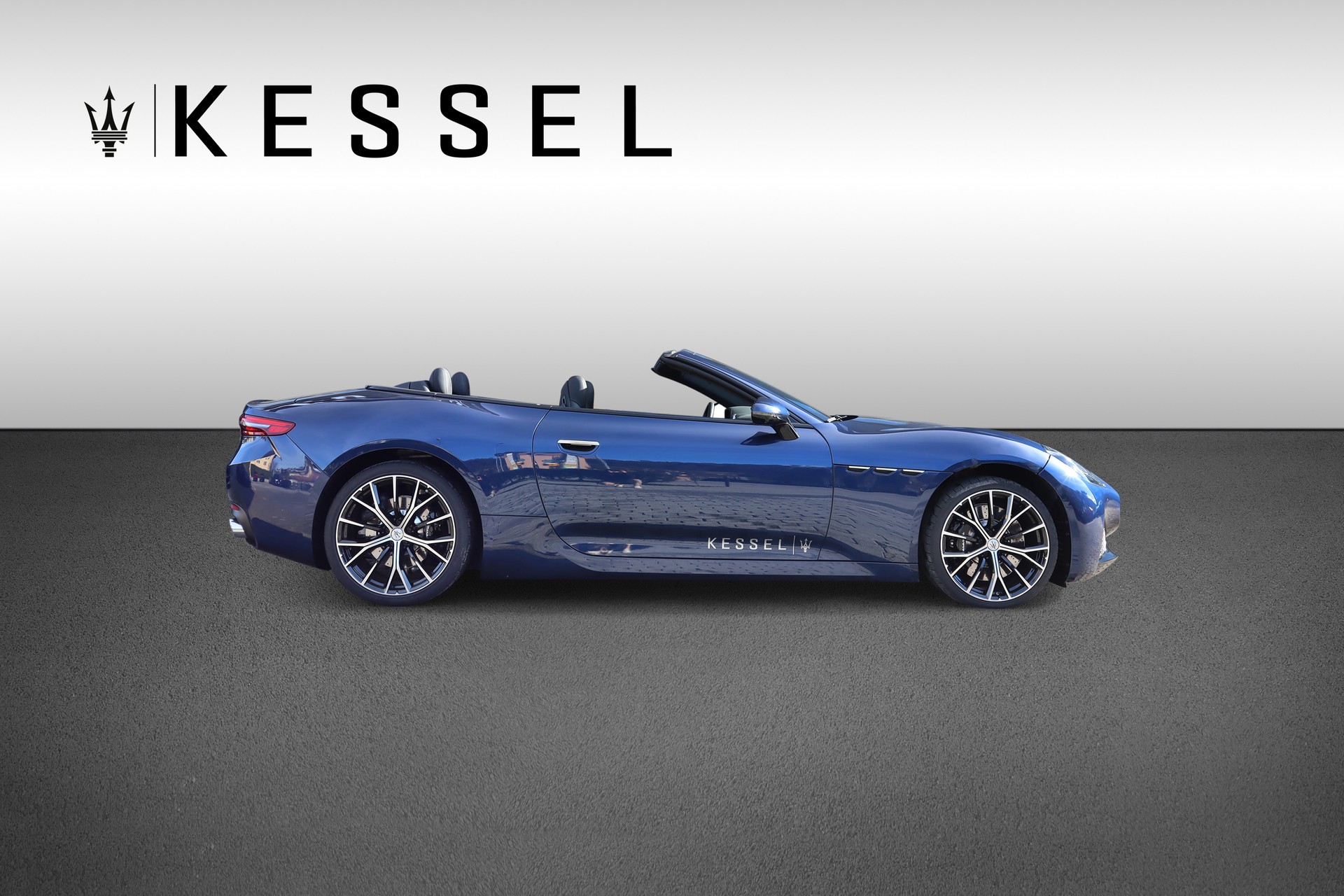 MASERATI GranCabrio Modena-image-6
