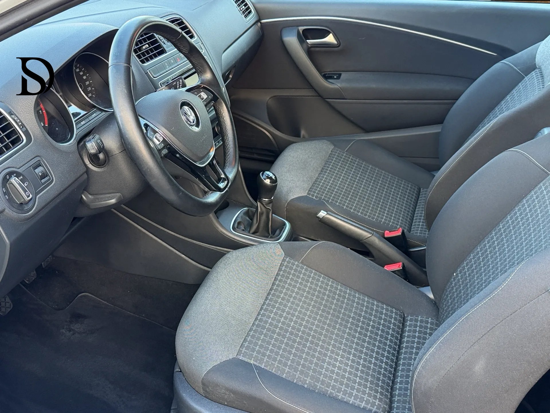VW Polo 1.2 TSI BMT Comfortline-image-8