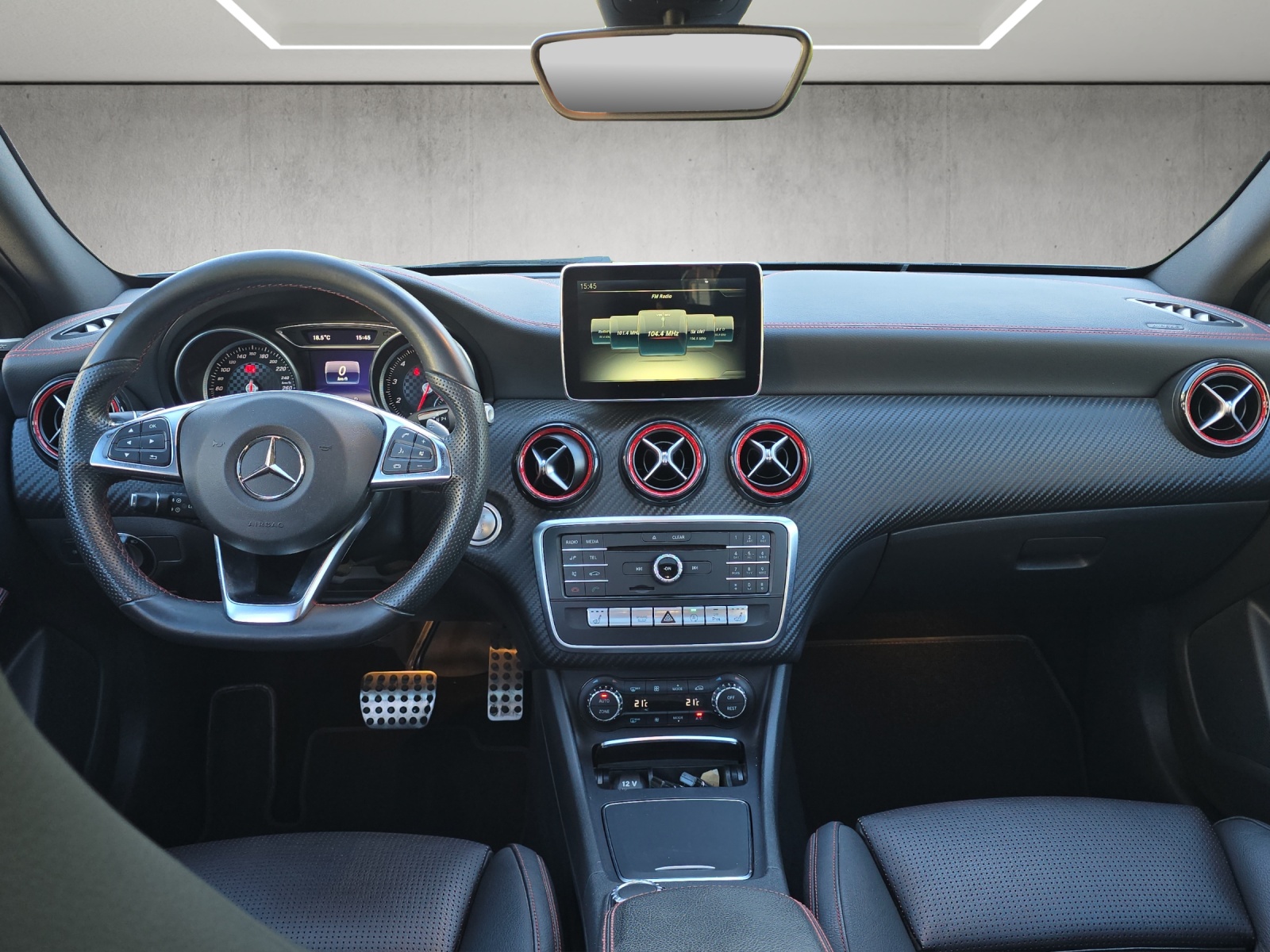 MERCEDES-BENZ A 250 Sport 4Matic 7G-DCT-image-8