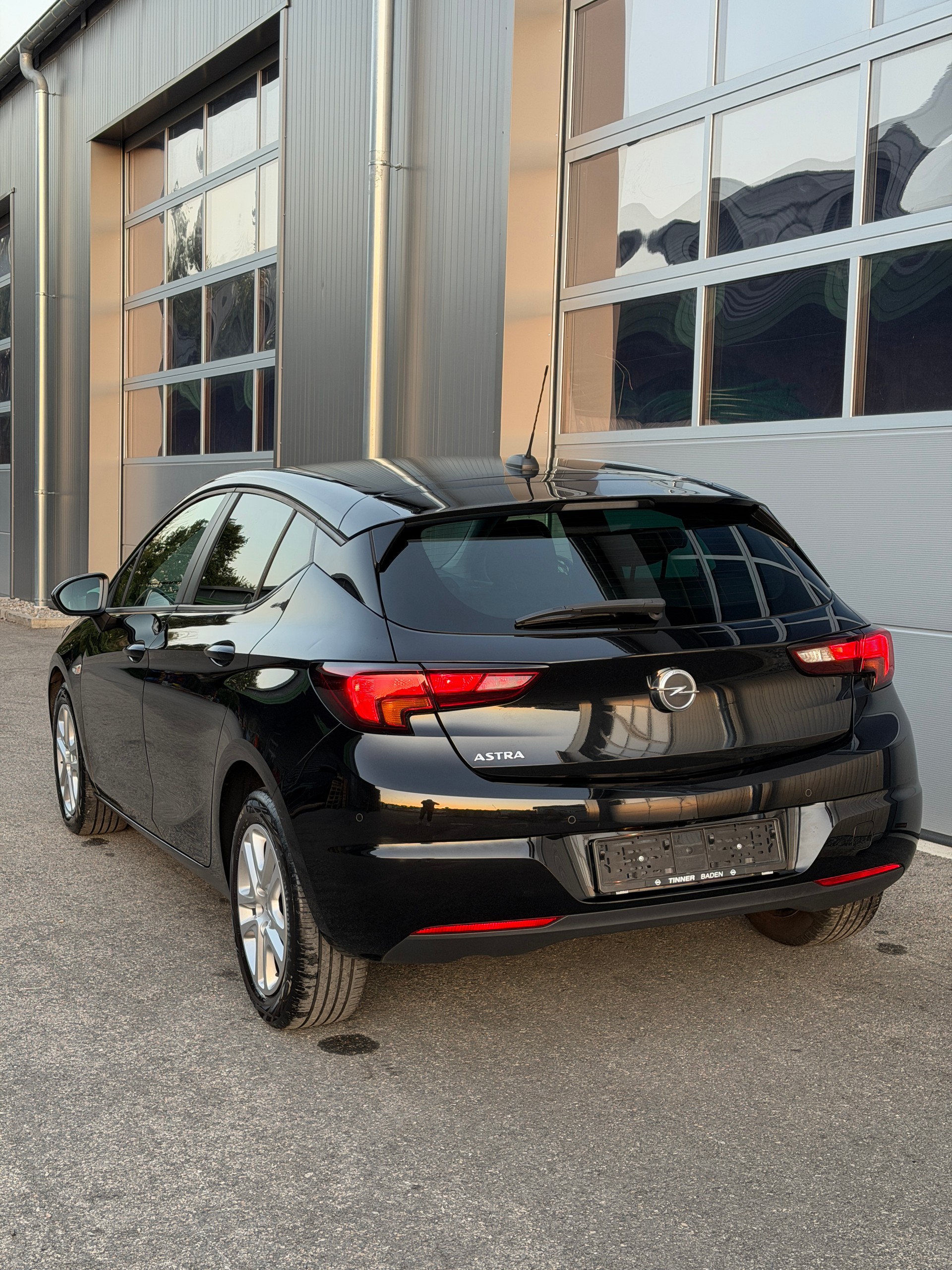 OPEL Astra 1.4i Turbo Edition-image-5