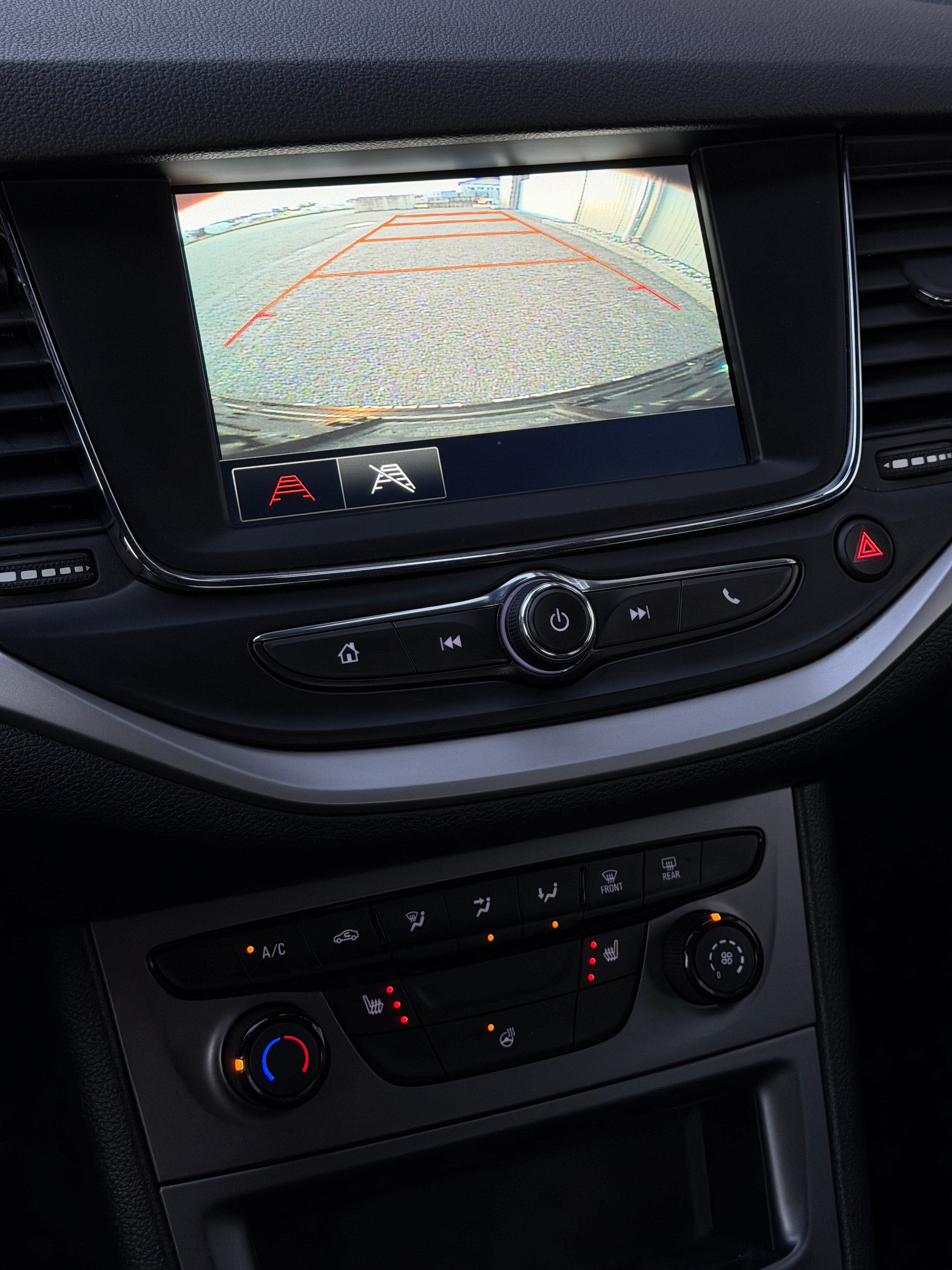 OPEL Astra 1.4i Turbo Edition-image-12