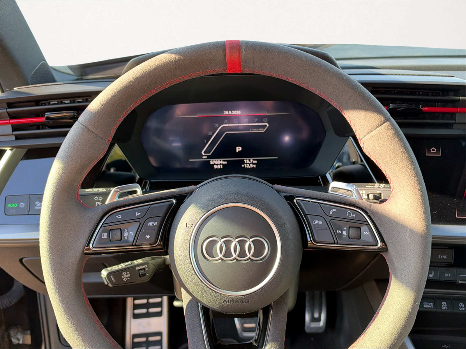 AUDI RS3 Sportback 2.5 TSI quattro S-tronic-image-3