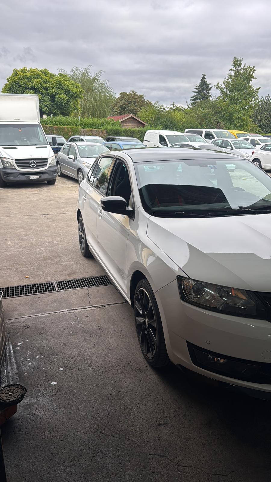 SKODA Rapid Spaceback 1.4 TSI Ambition DSG-image-2
