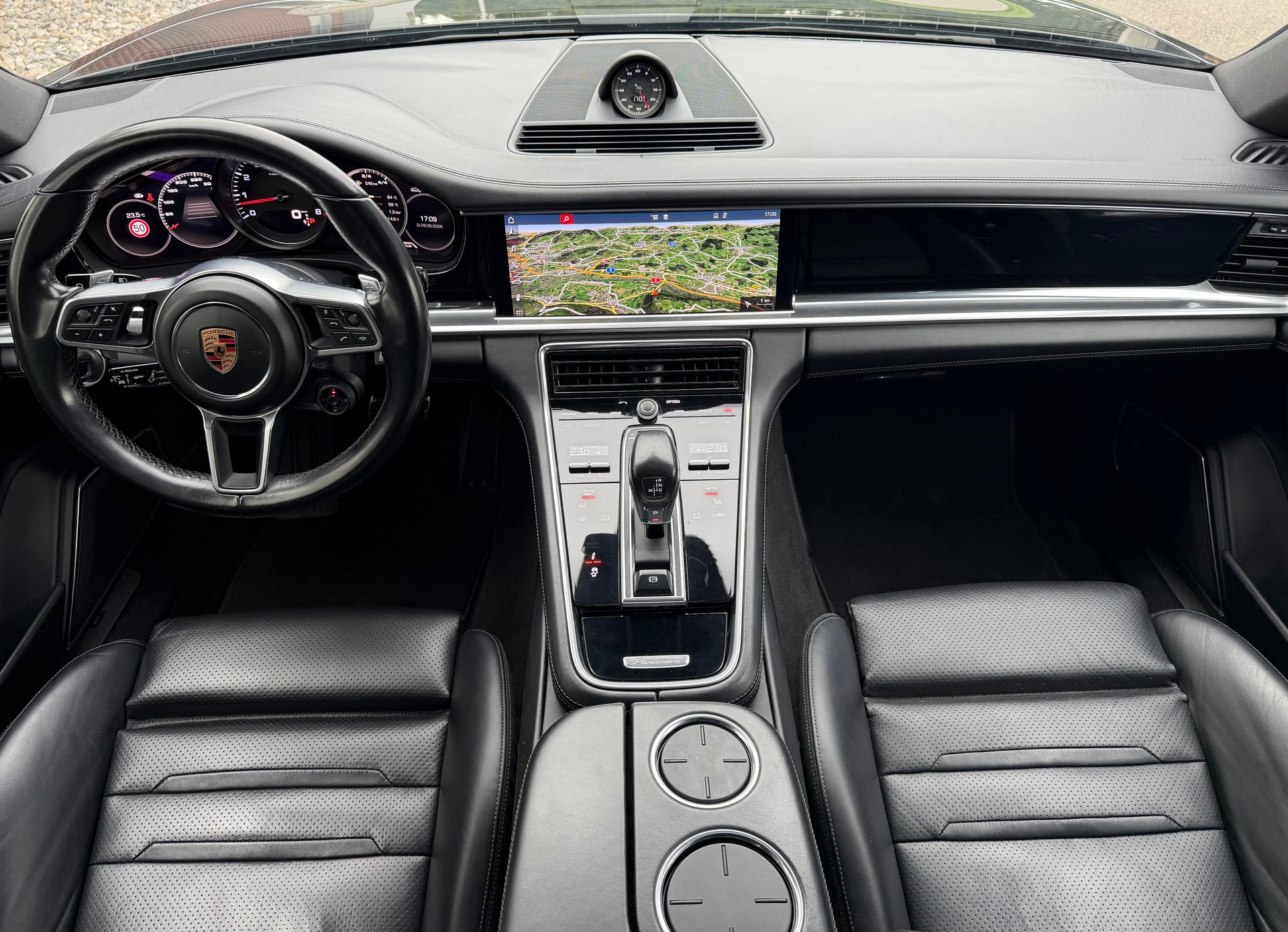 PORSCHE Panamera 4S PDK-image-18