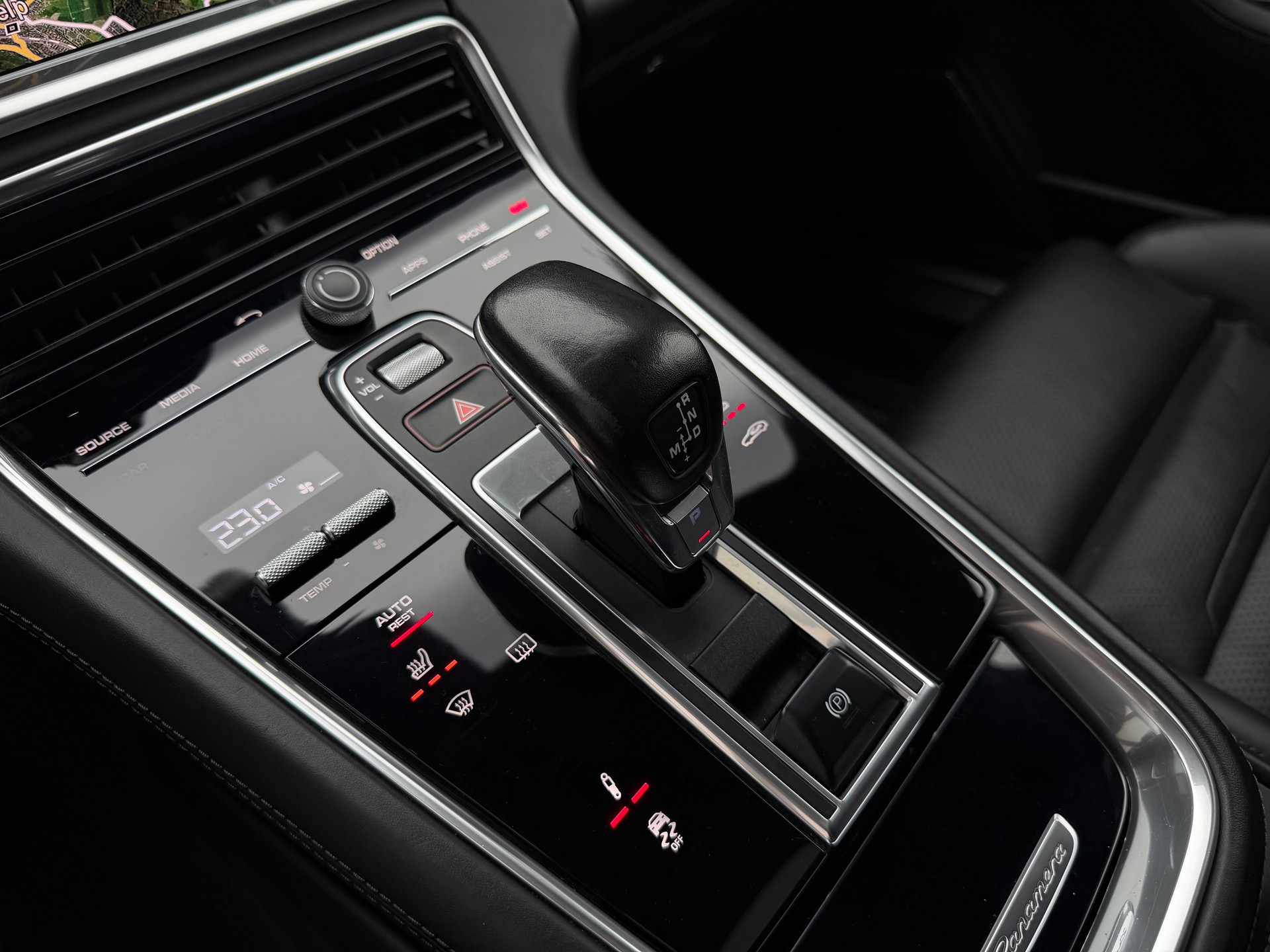 PORSCHE Panamera 4S PDK-image-27