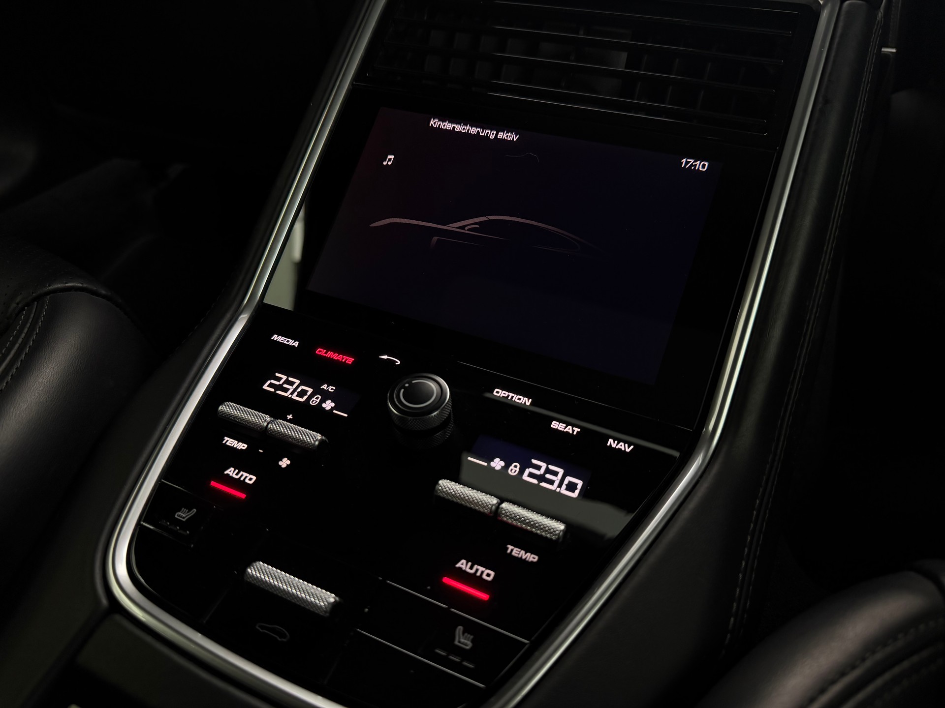PORSCHE Panamera 4S PDK-image-28