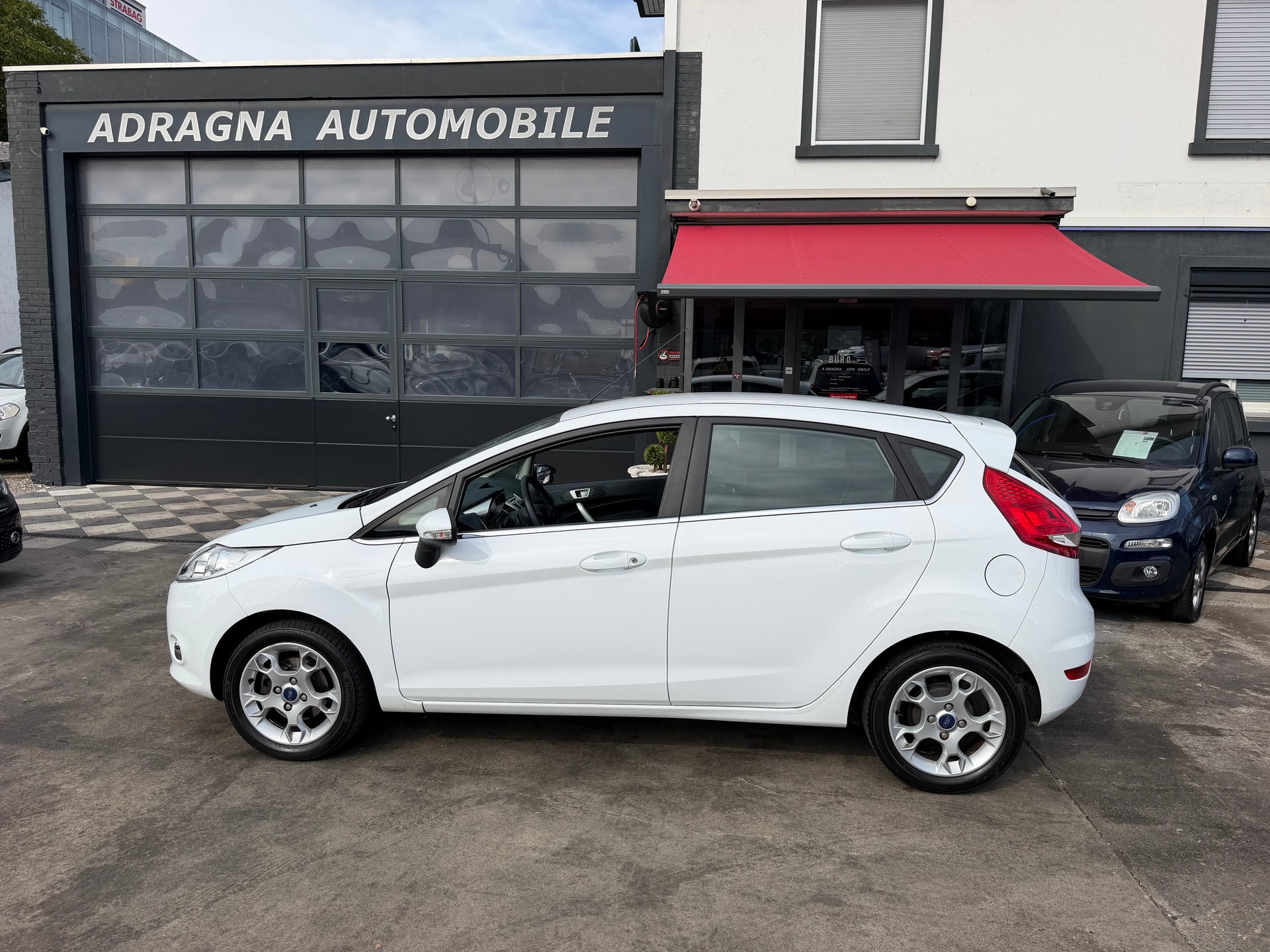 FORD Fiesta 1.4 16V Titanium-image-3