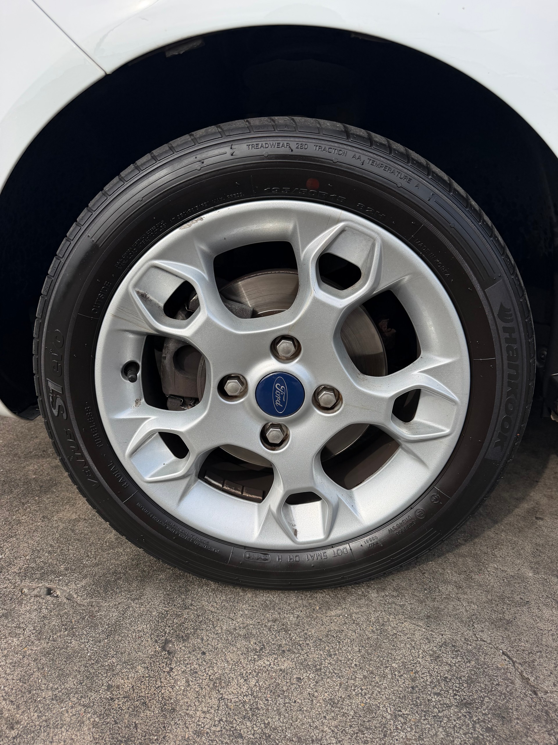 FORD Fiesta 1.4 16V Titanium-image-20
