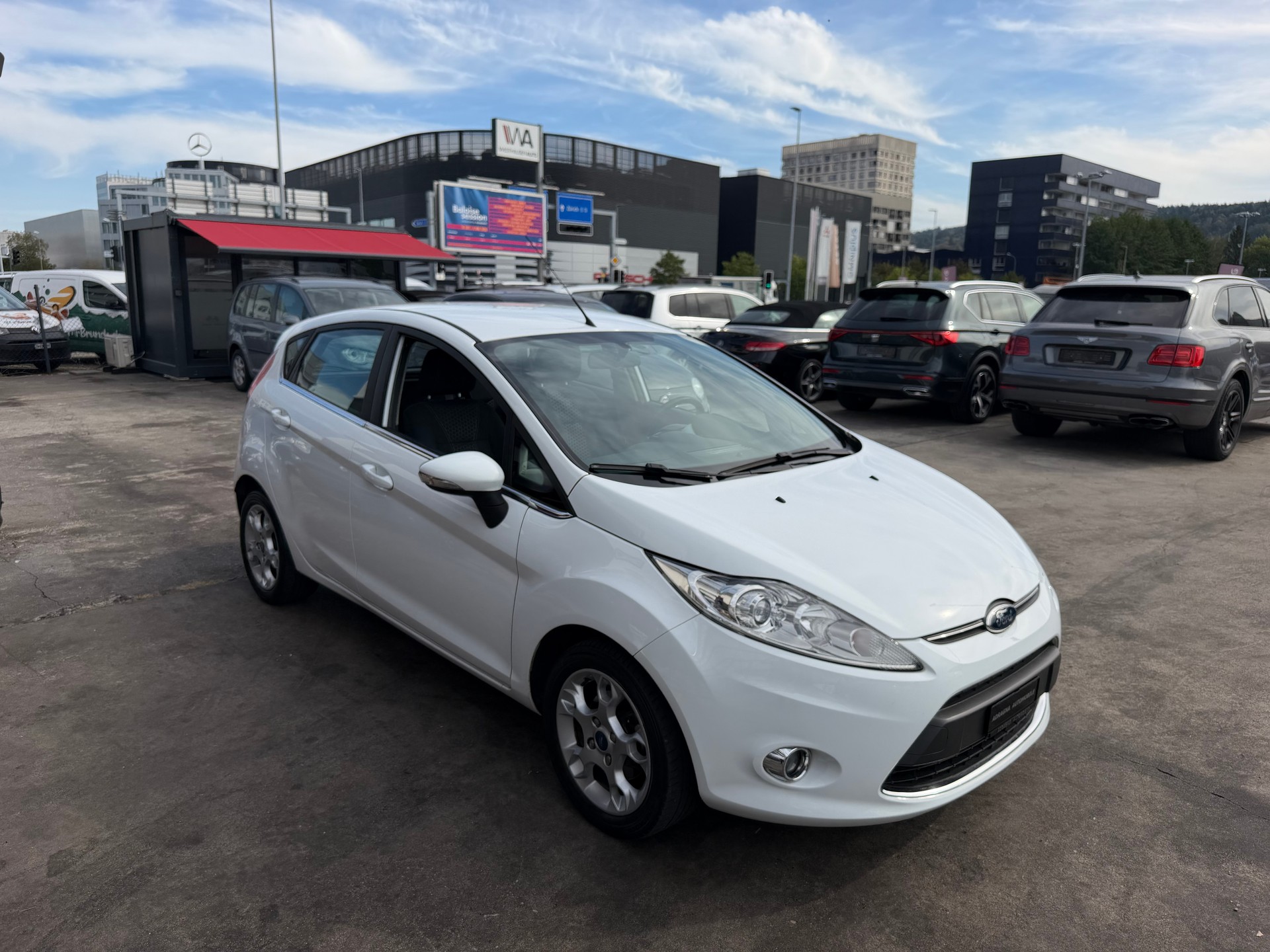 FORD Fiesta 1.4 16V Titanium-image-6