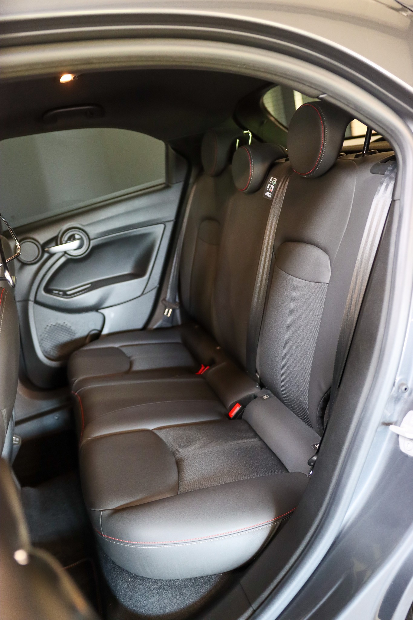 FIAT 500X 1.3 GSE Sport-image-13