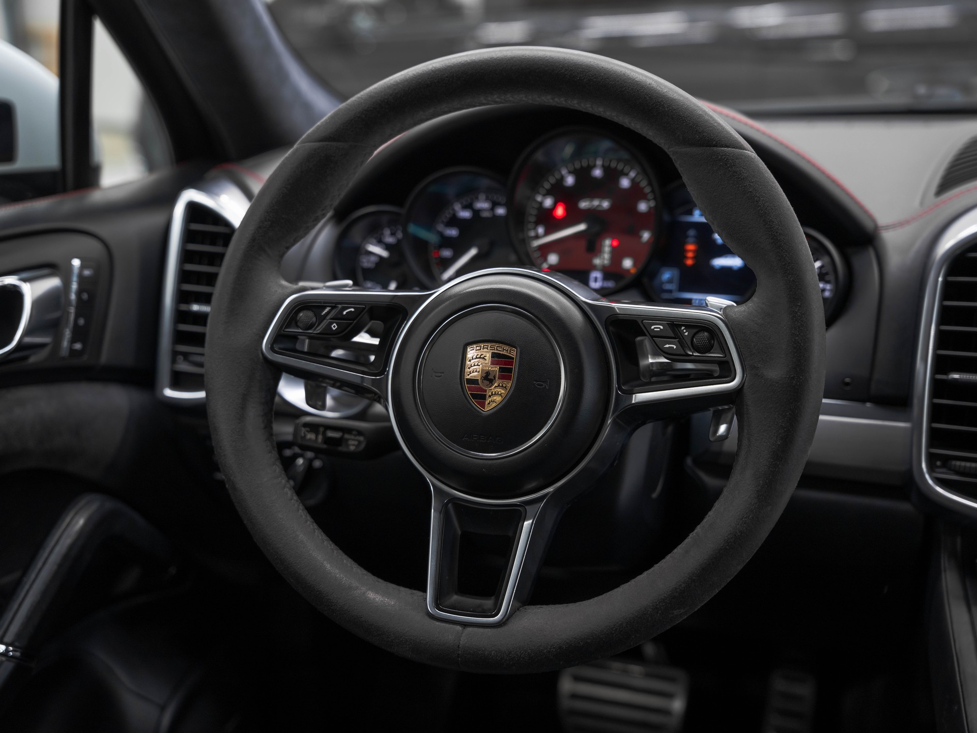 PORSCHE Cayenne GTS-image-23