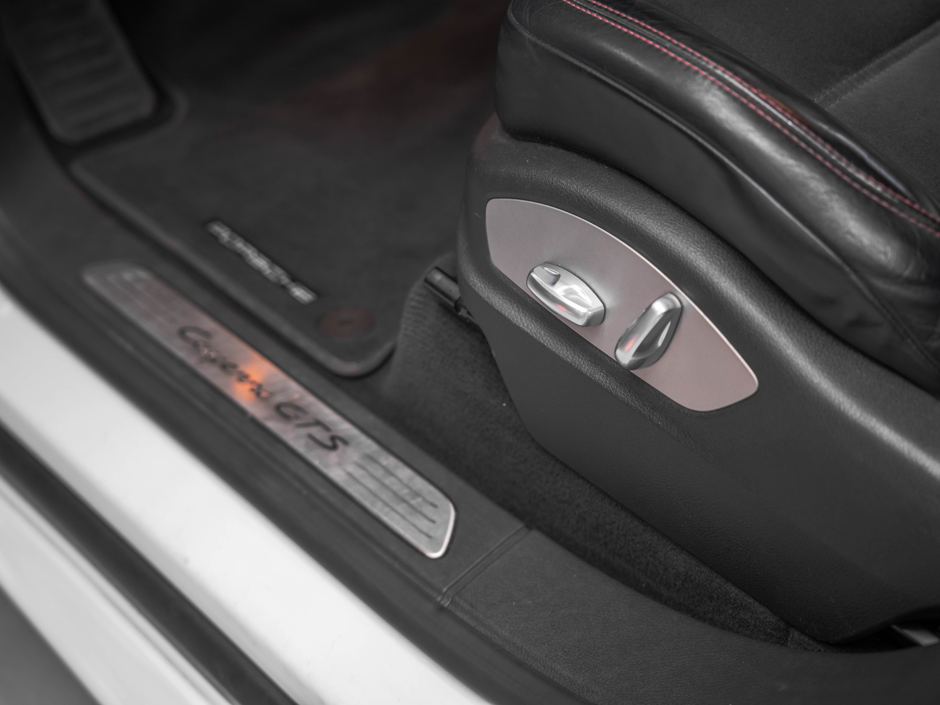 PORSCHE Cayenne GTS-image-20