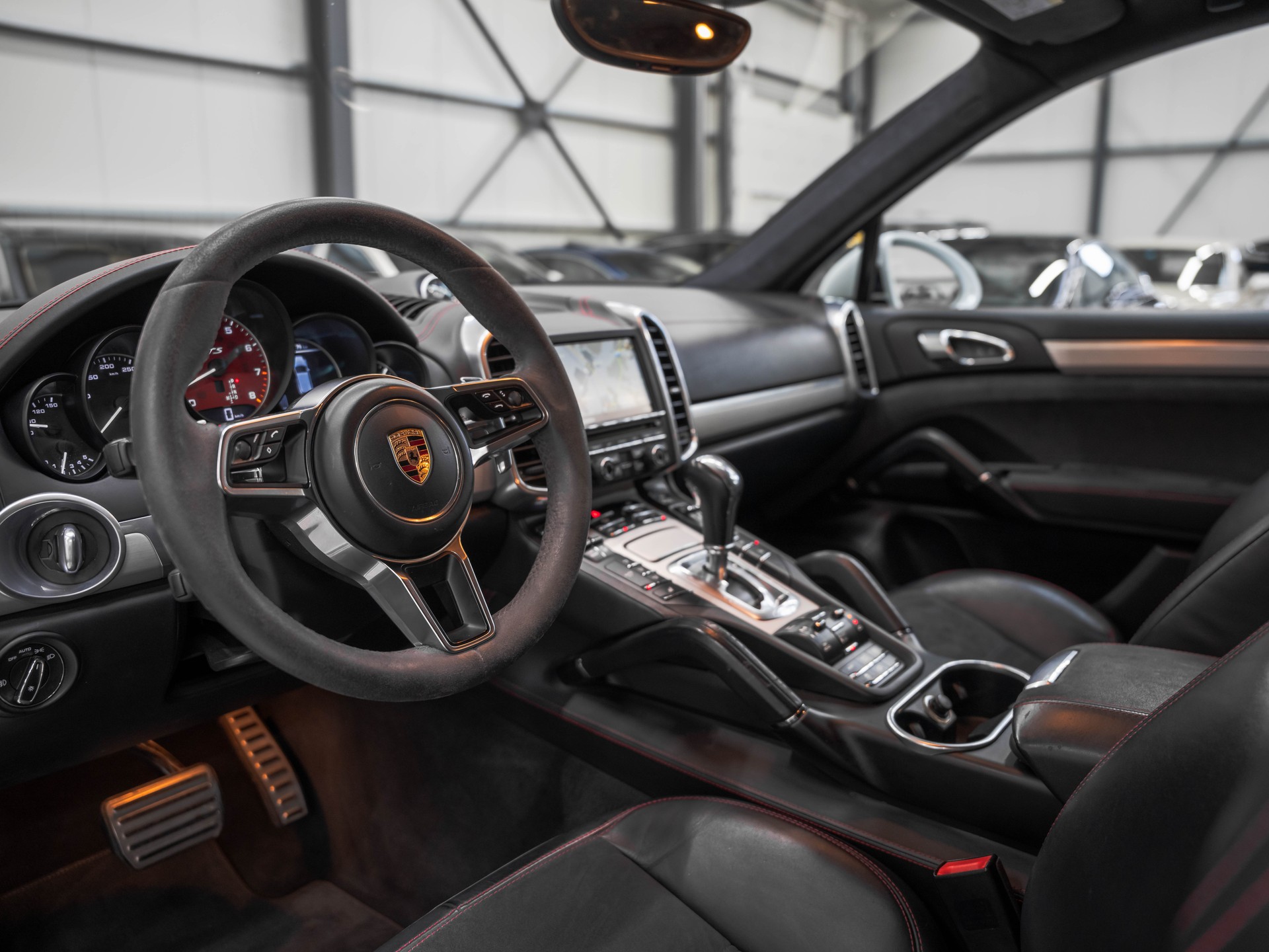 PORSCHE Cayenne GTS-image-7
