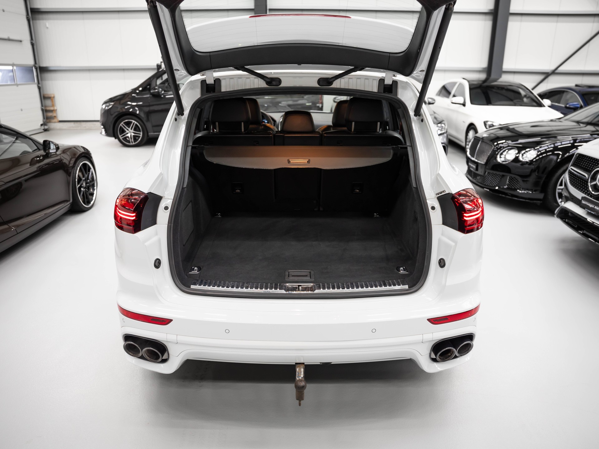 PORSCHE Cayenne GTS-image-31