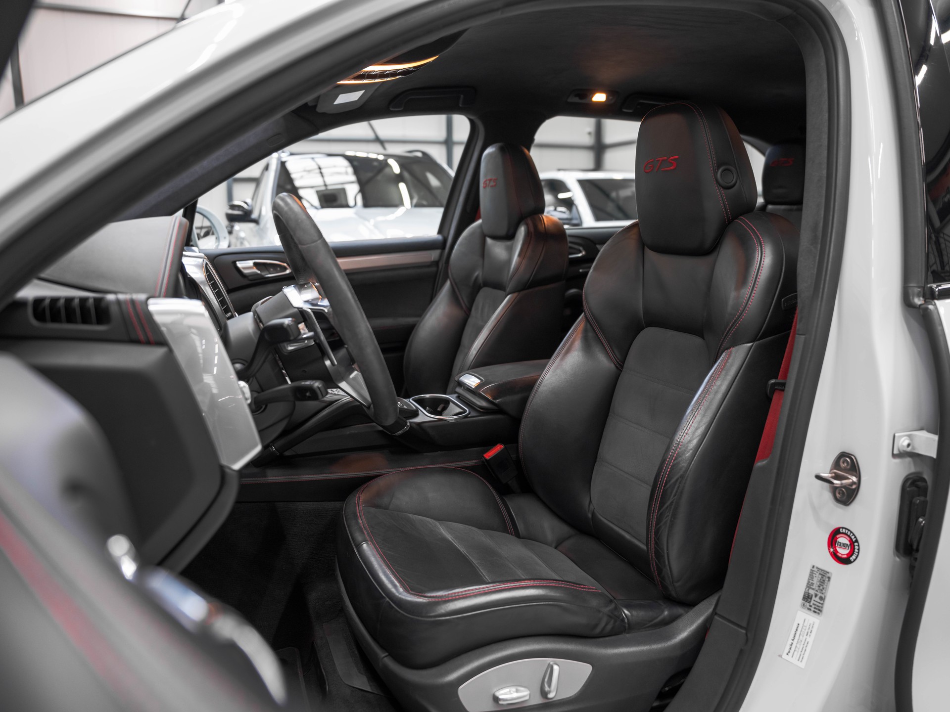 PORSCHE Cayenne GTS-image-9