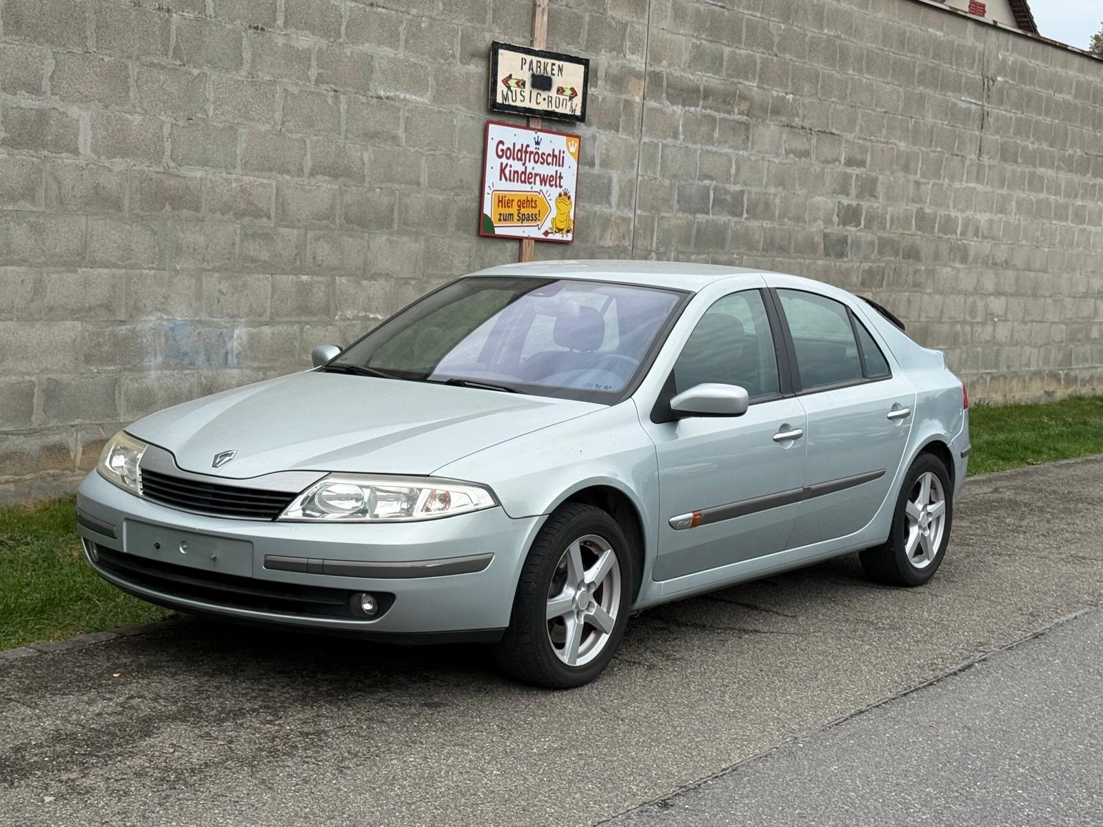 RENAULT Laguna 3.0 V6 24V Privilège Automatic-image-0