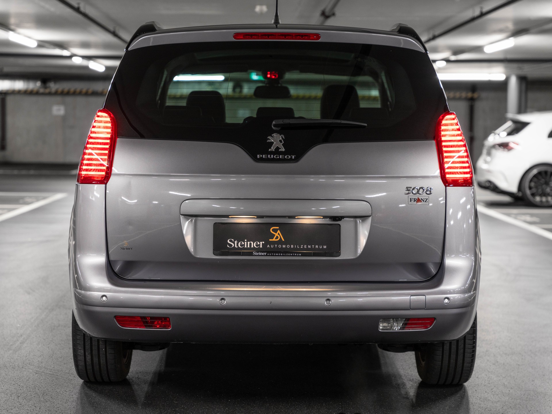PEUGEOT 5008 1.6 16V T Style Tiptronic-image-7
